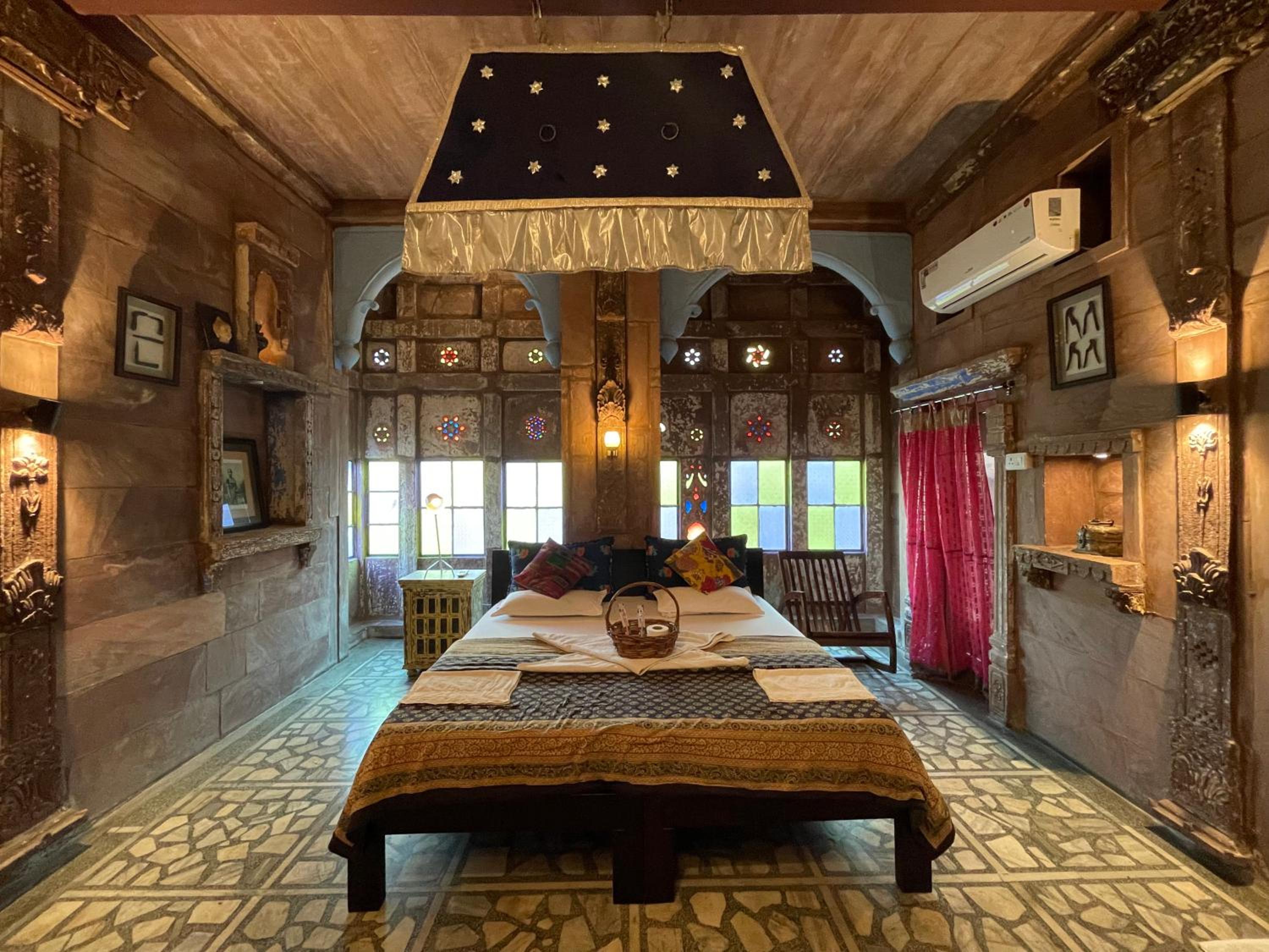 King Room with Balcony photo 2