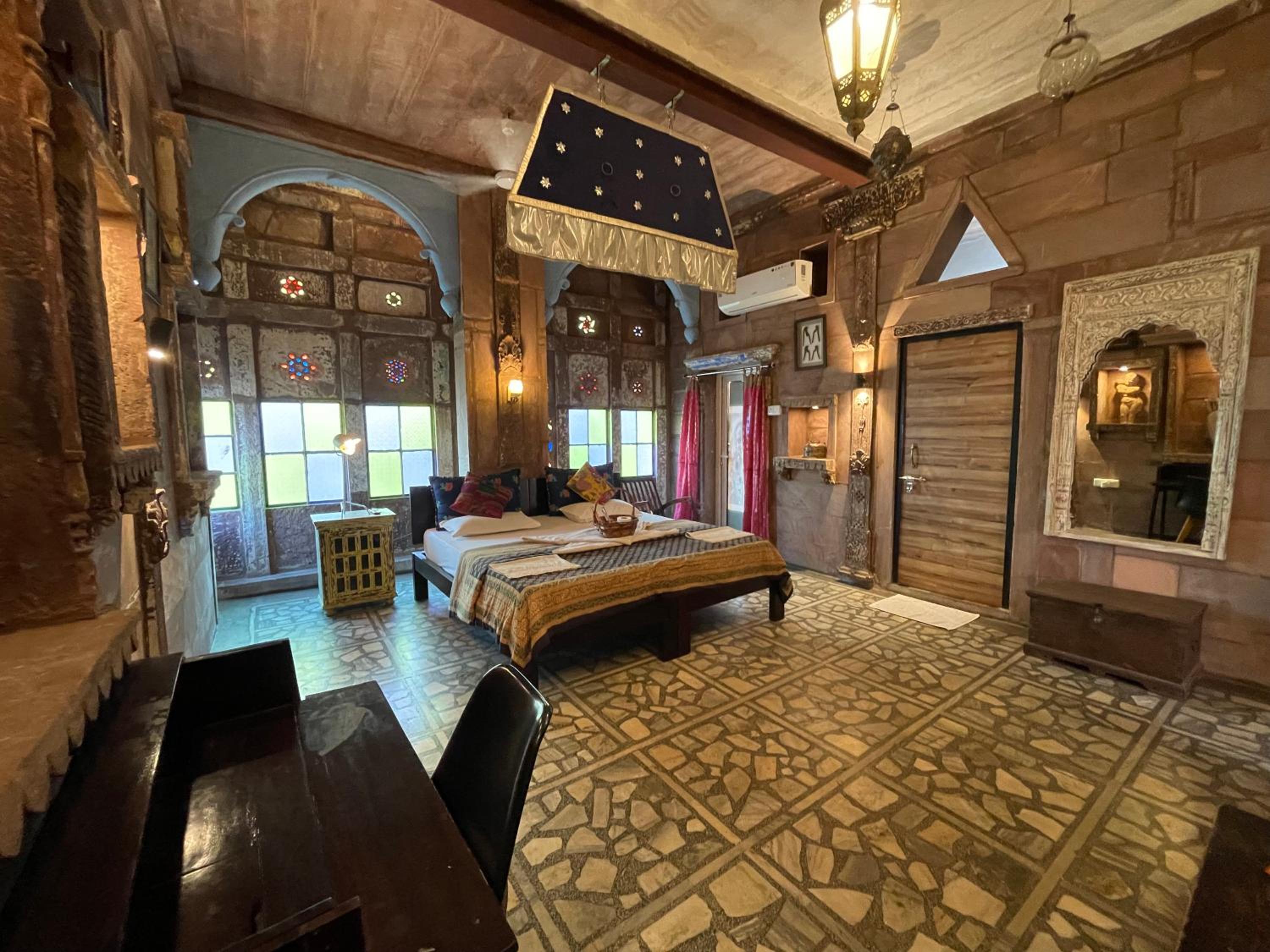 King Room with Balcony photo 1