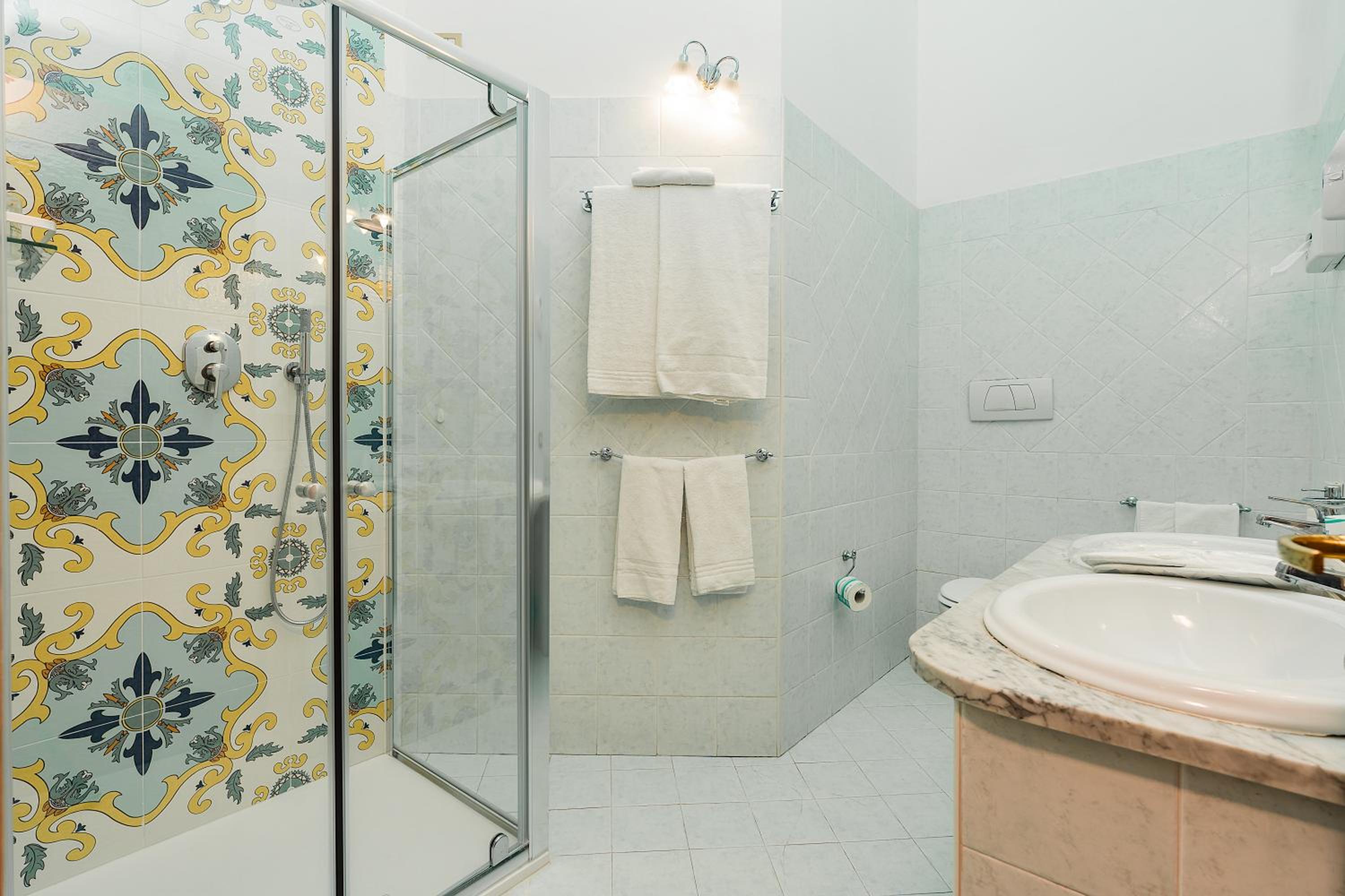 Junior Suite - Photo 23