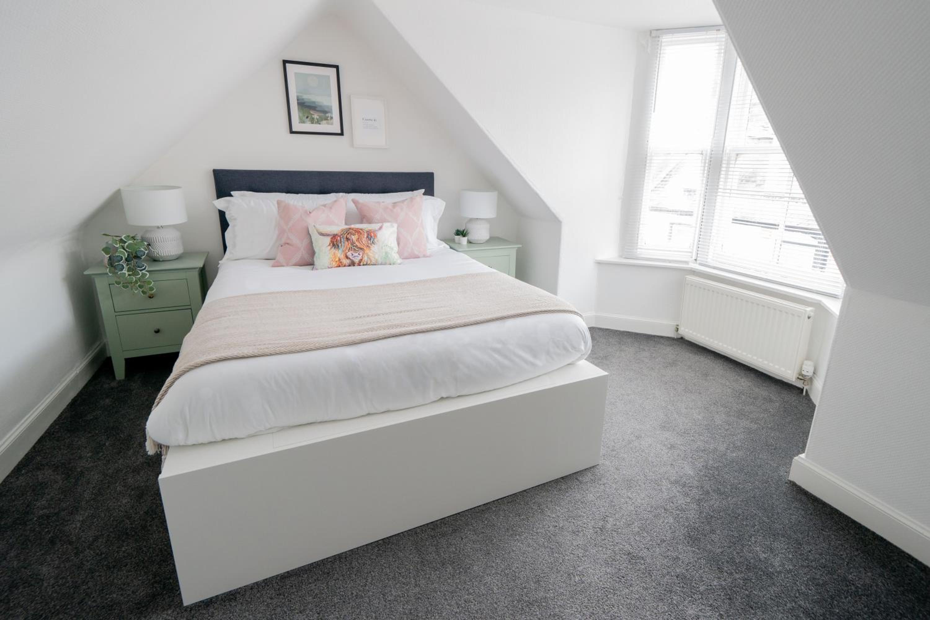 Three-Bedroom House photo 1