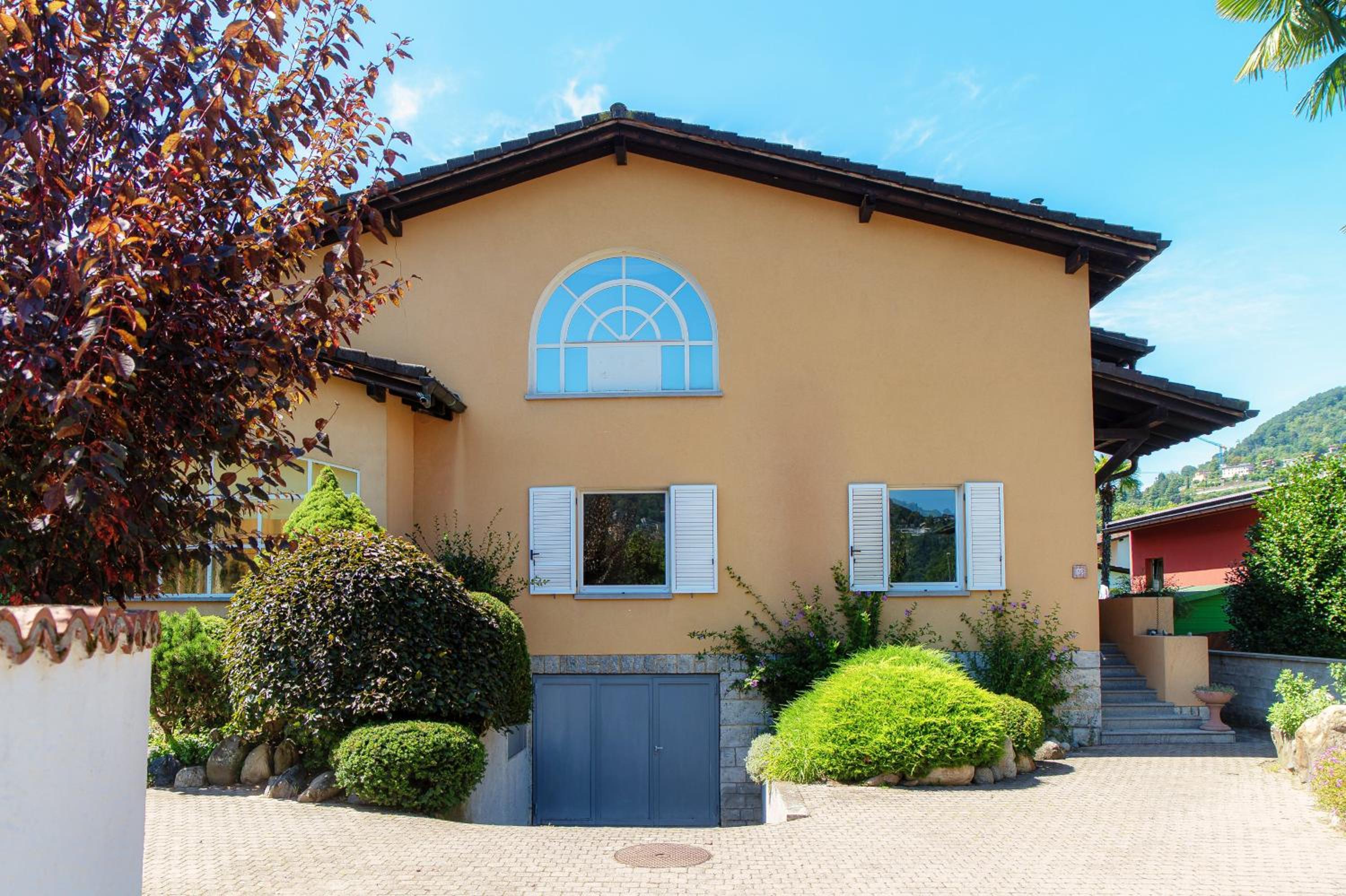 Villa photo 3