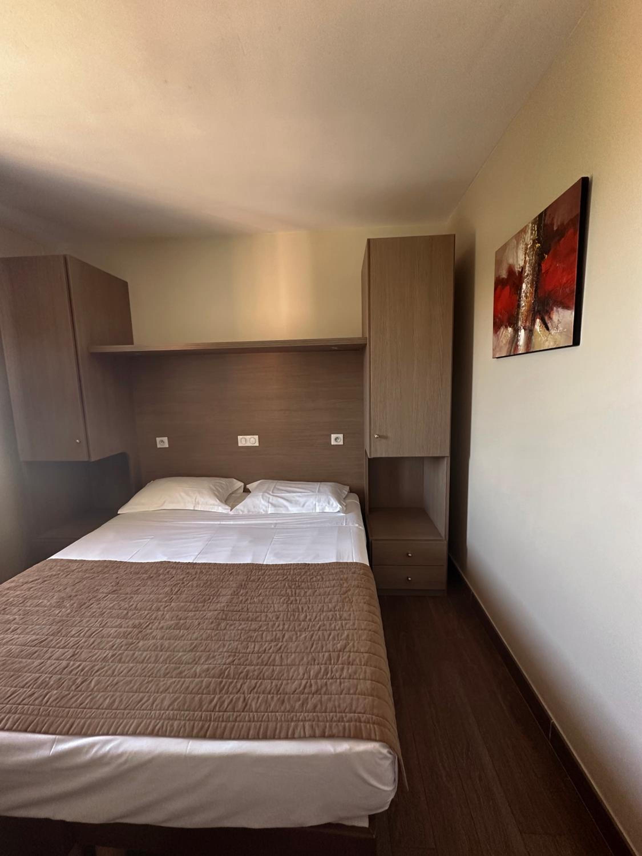 Double Room - Pool Side - Photo 1