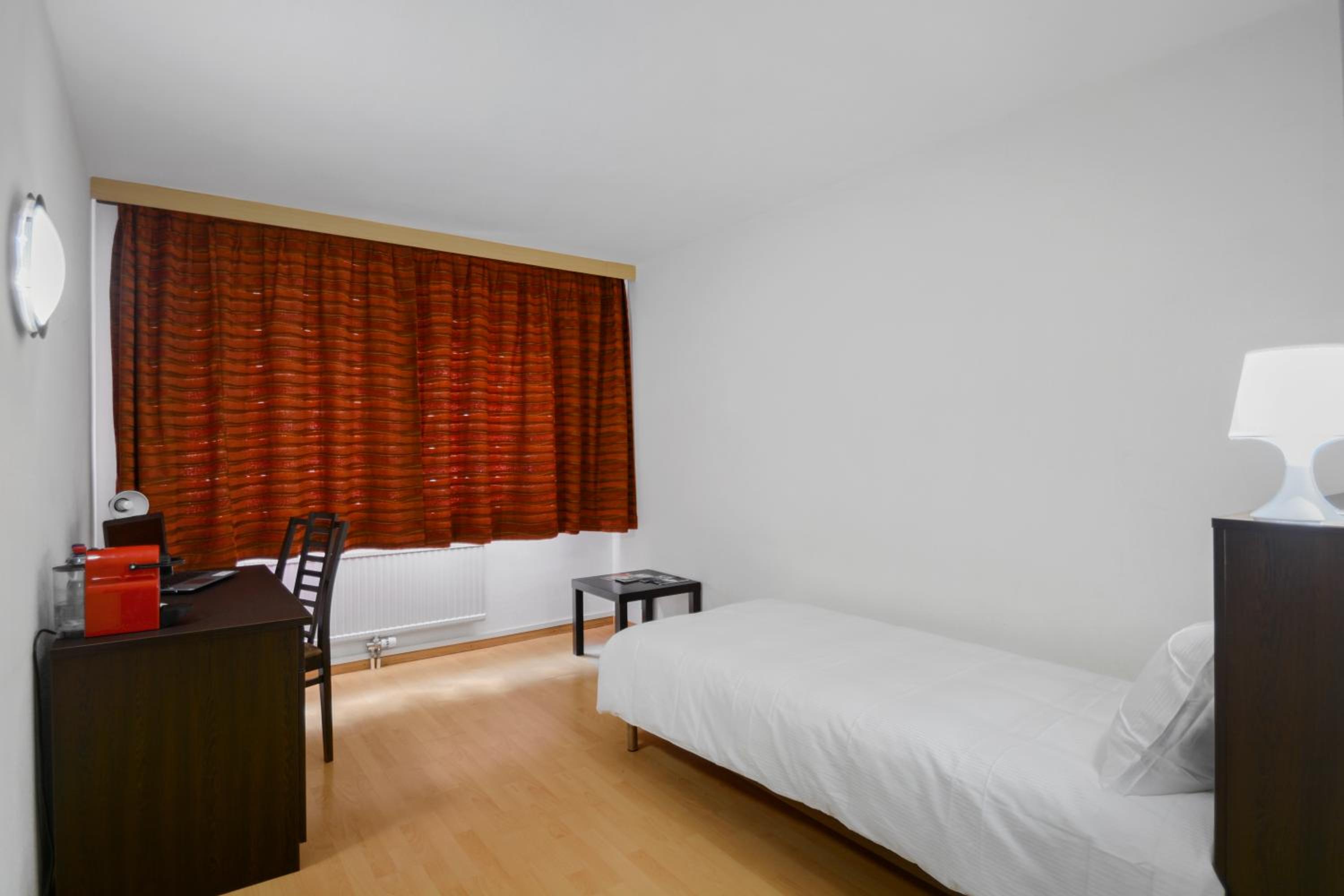 Single Room photo 3