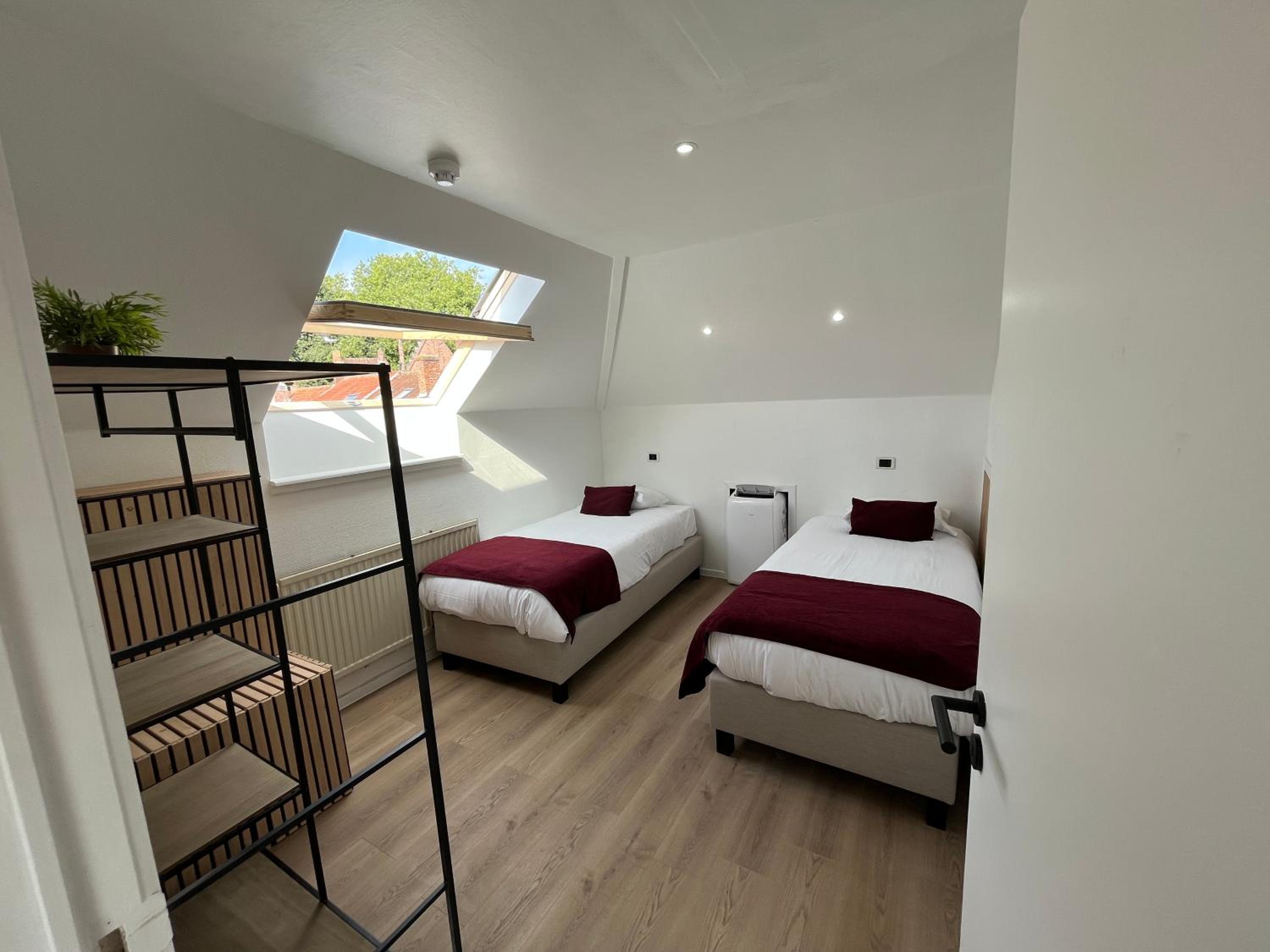 Family Room - Photo 3
