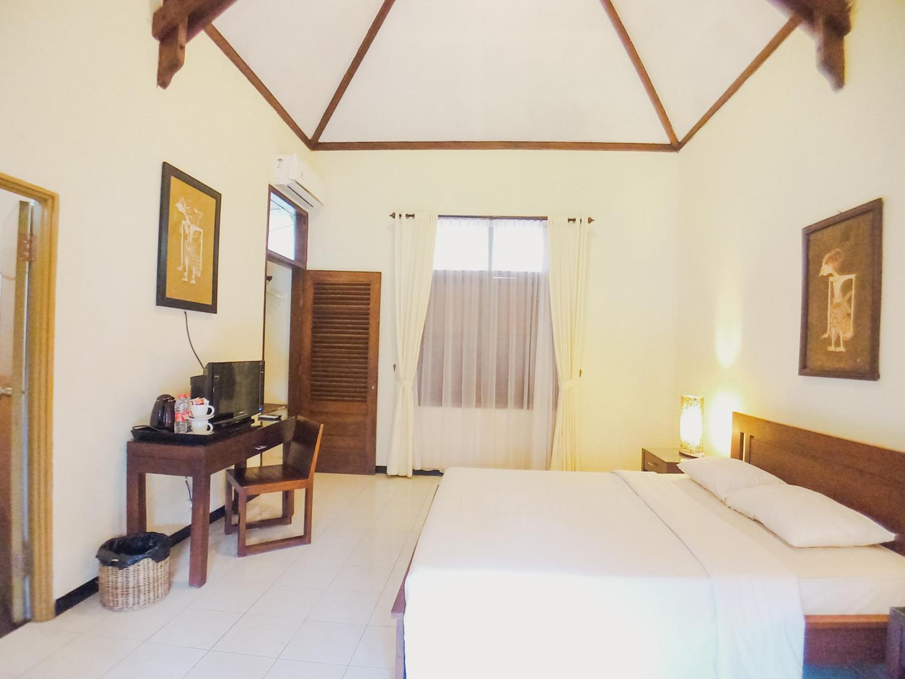 One-Bedroom Bungalow - Photo 3