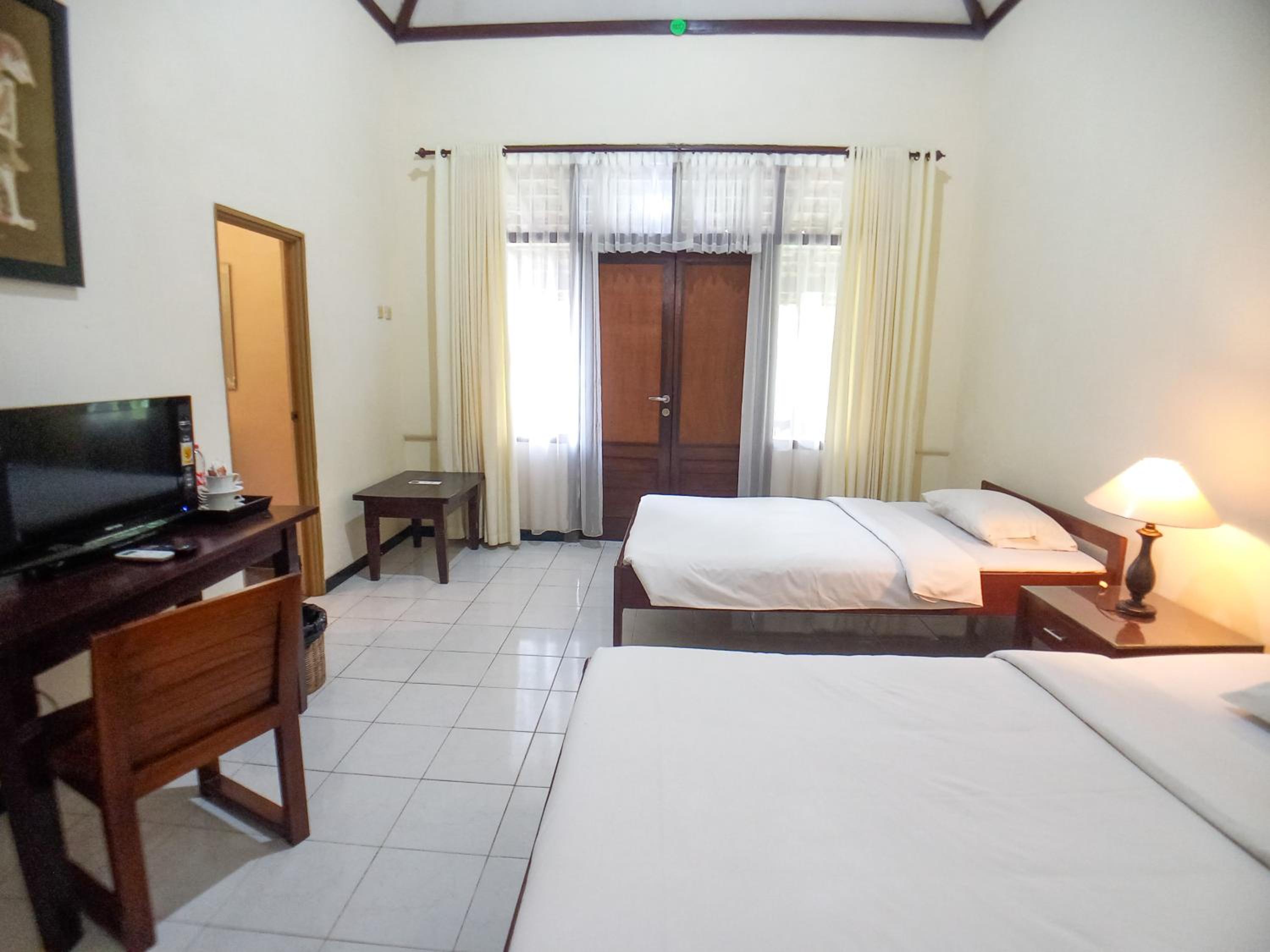 Superior Twin Room - Photo 7