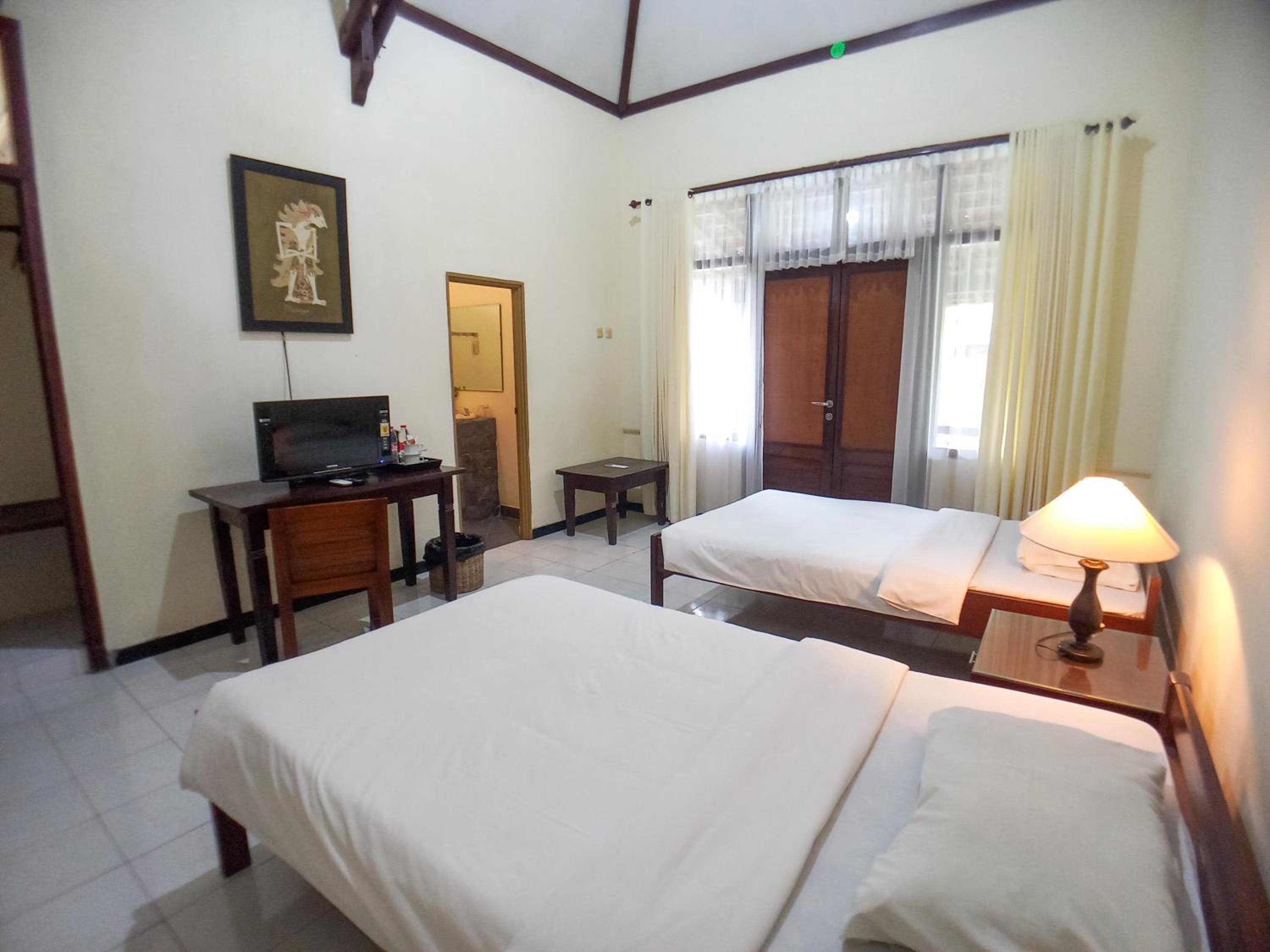 Superior Twin Room - Photo 1