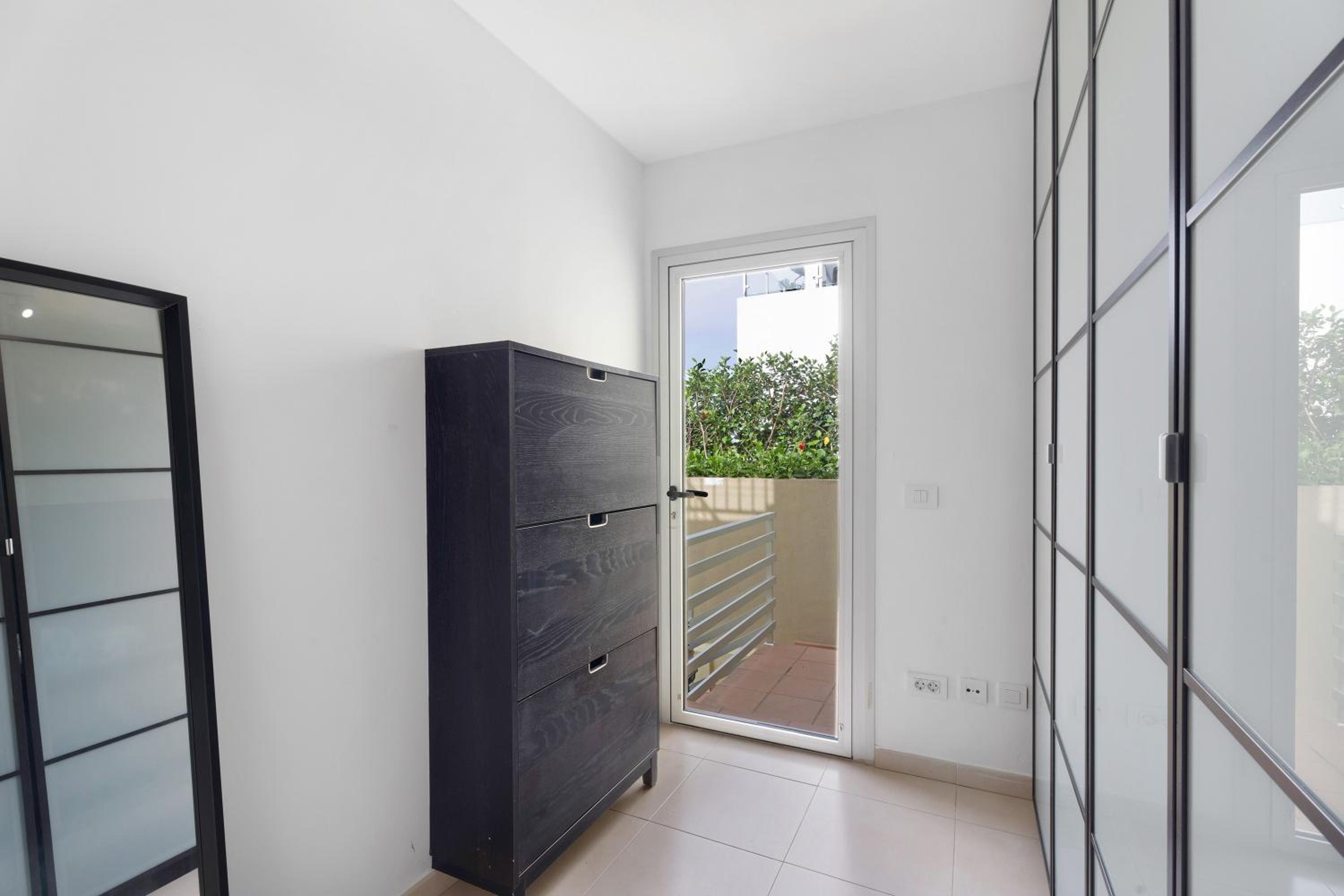Two-Bedroom House photo 3