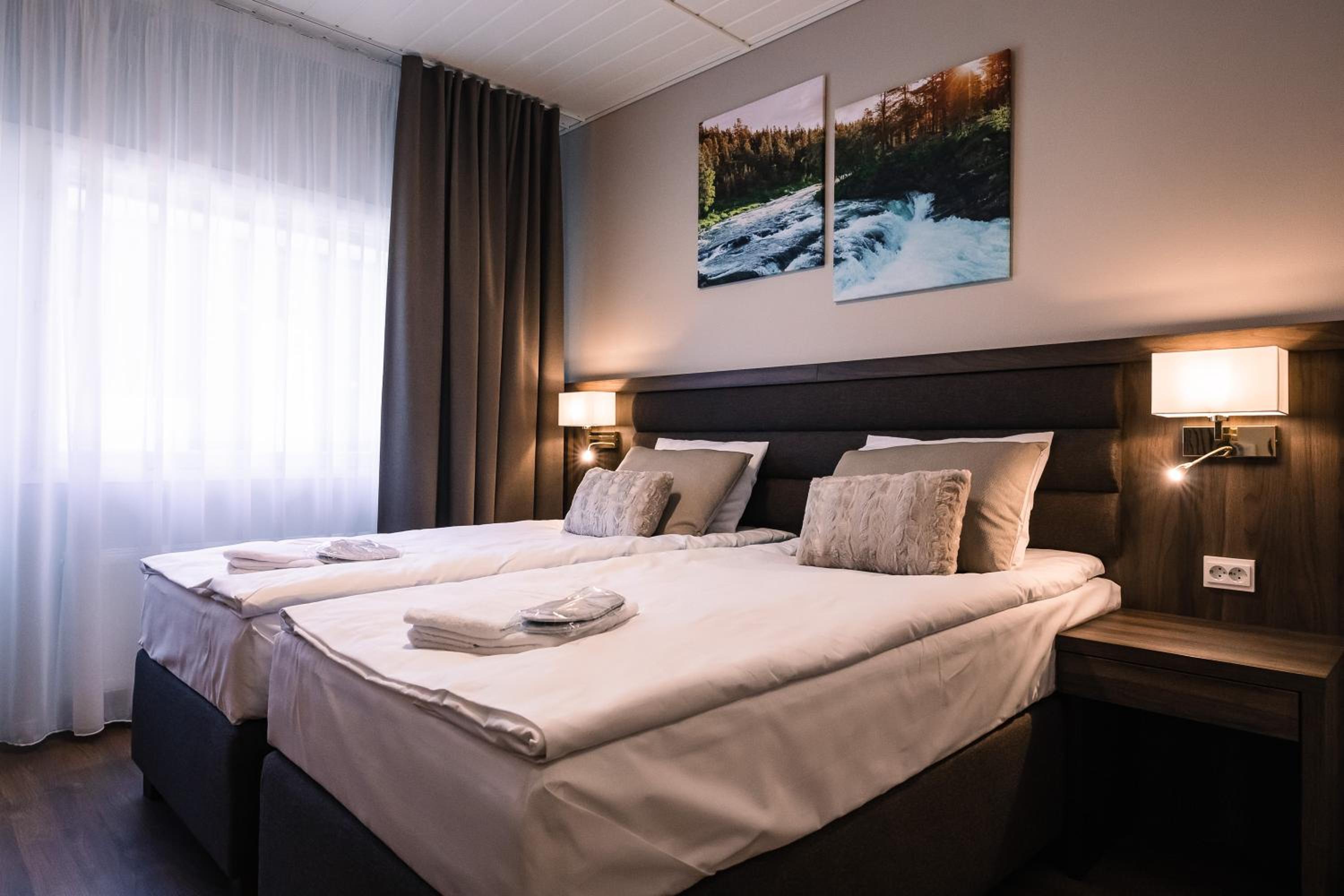 Twin Room with Terrace photo 3