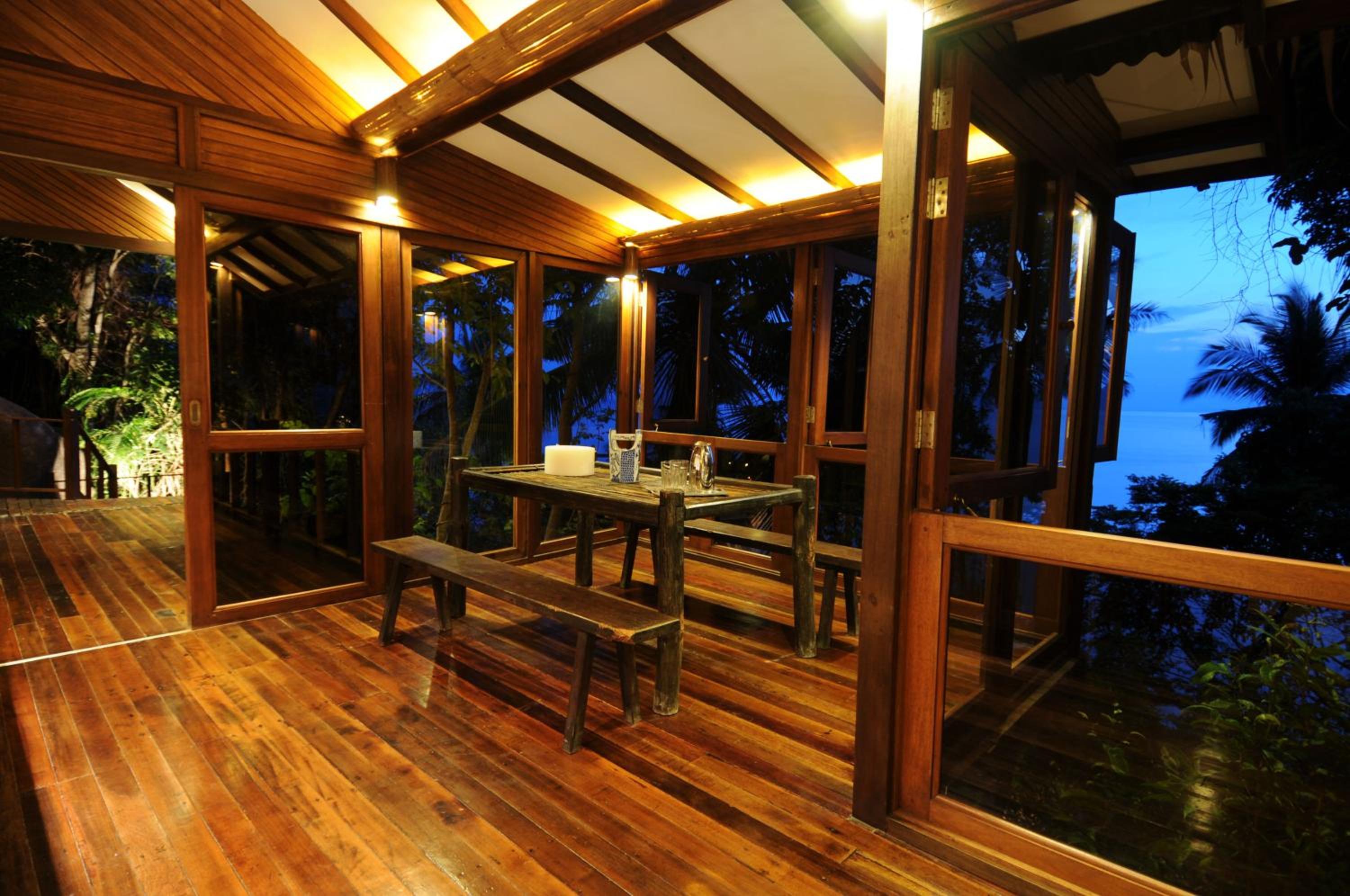 Seaview Sarang (with Kitchenette and Partial Sea View)