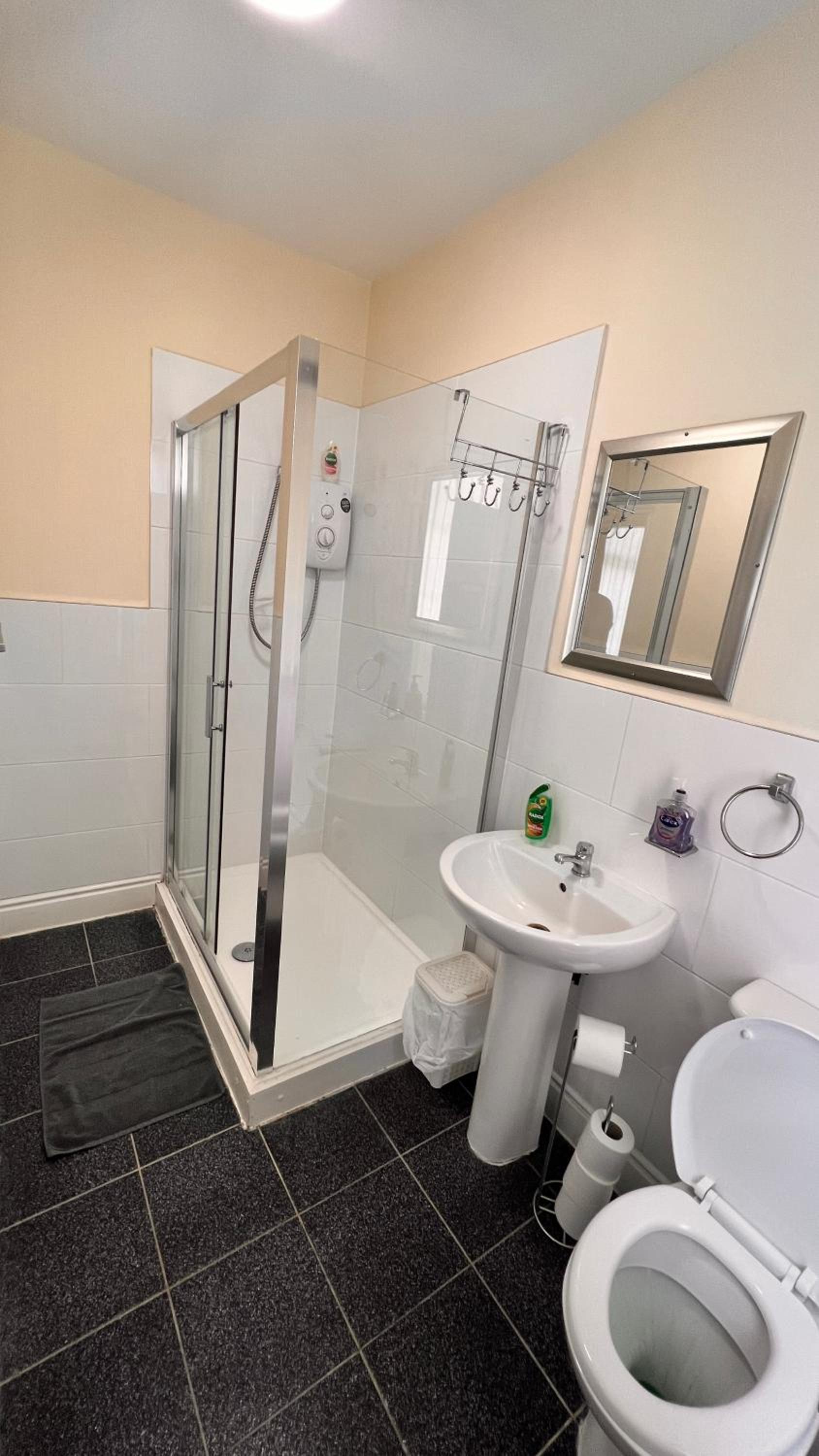 Triple Room with Shower - Photo 5
