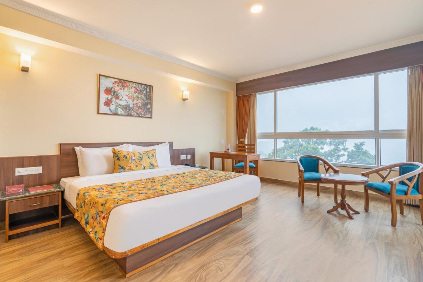 Junior Suite with Kanchanjunga View  photo 2