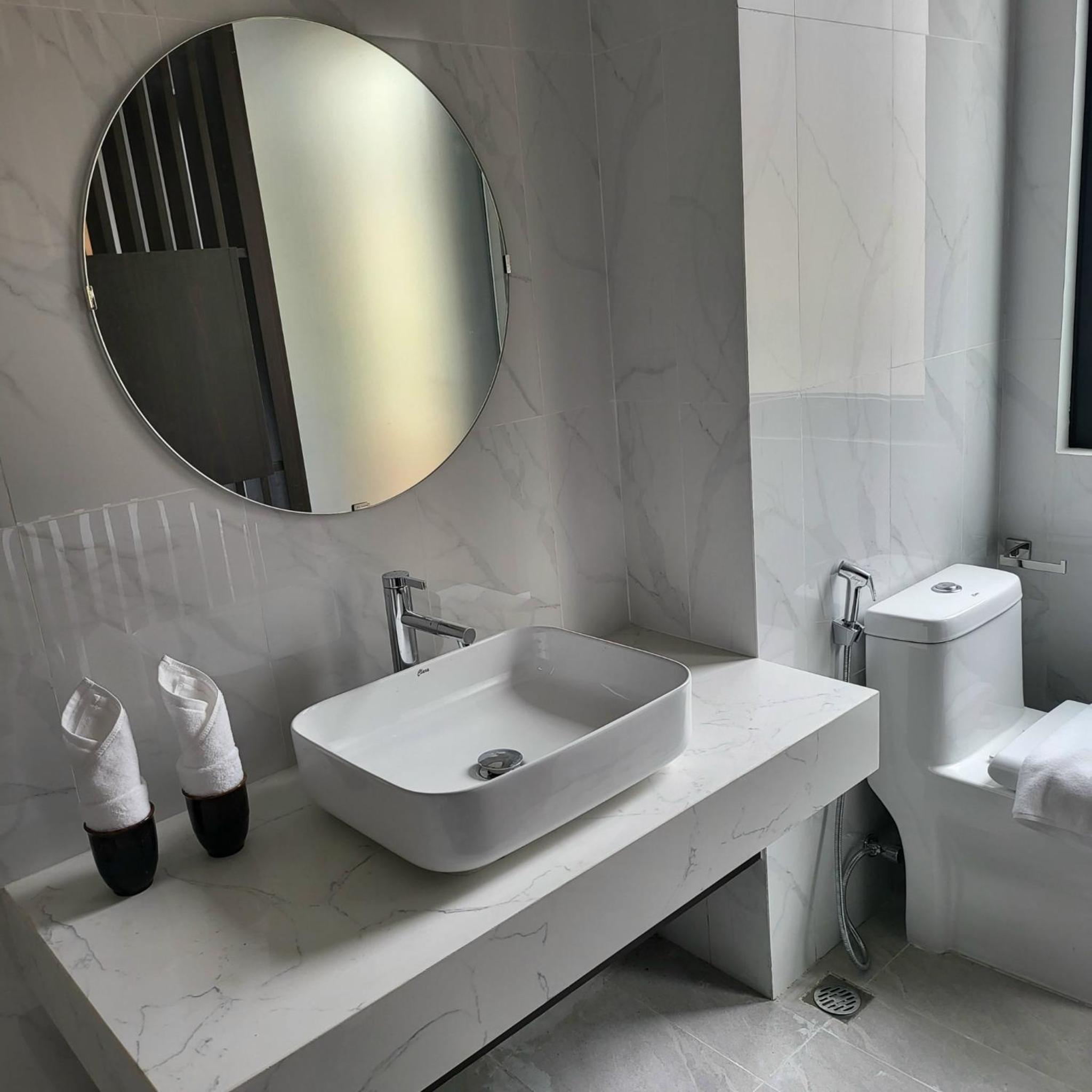 Single Room with Private Bathroom photo 2
