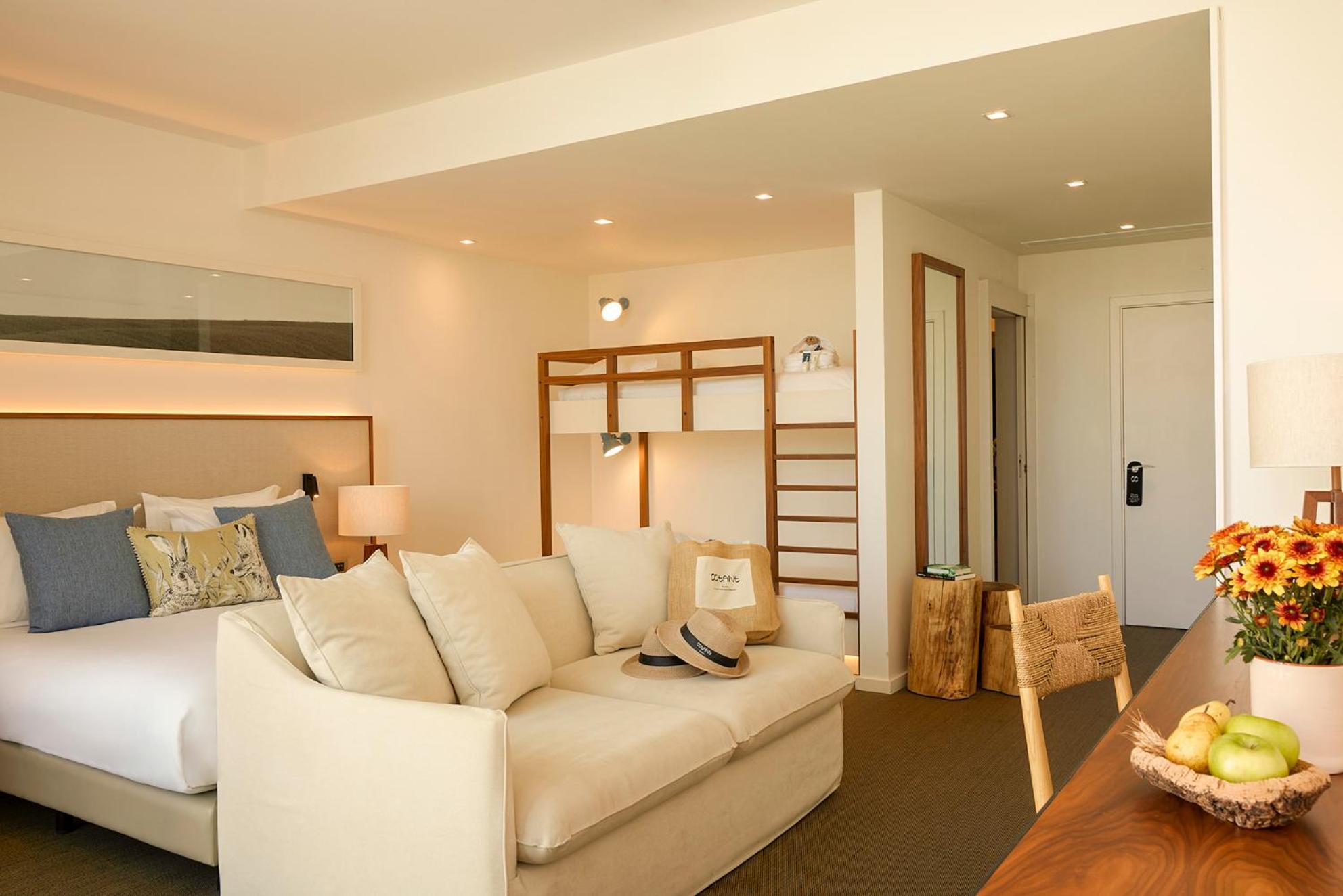 Family Room with Terrace - Photo 4