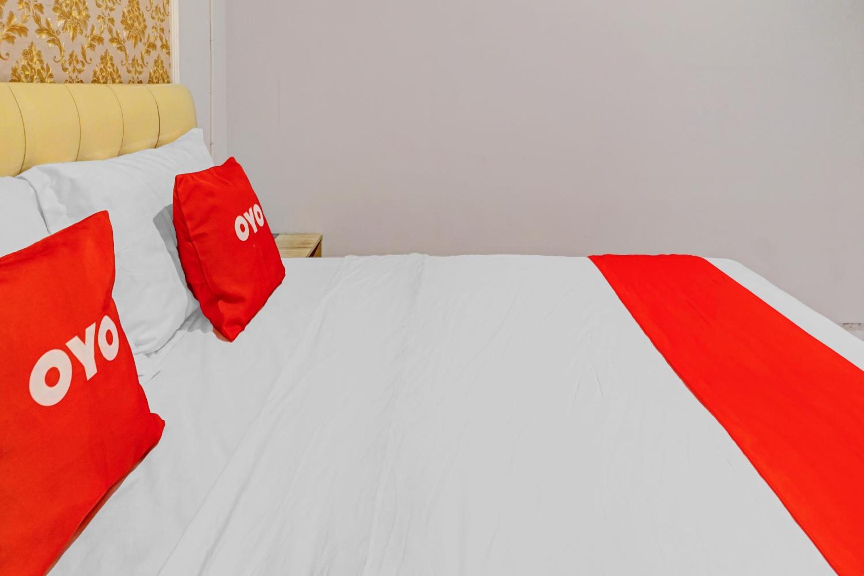 Deluxe Double Room photo 3