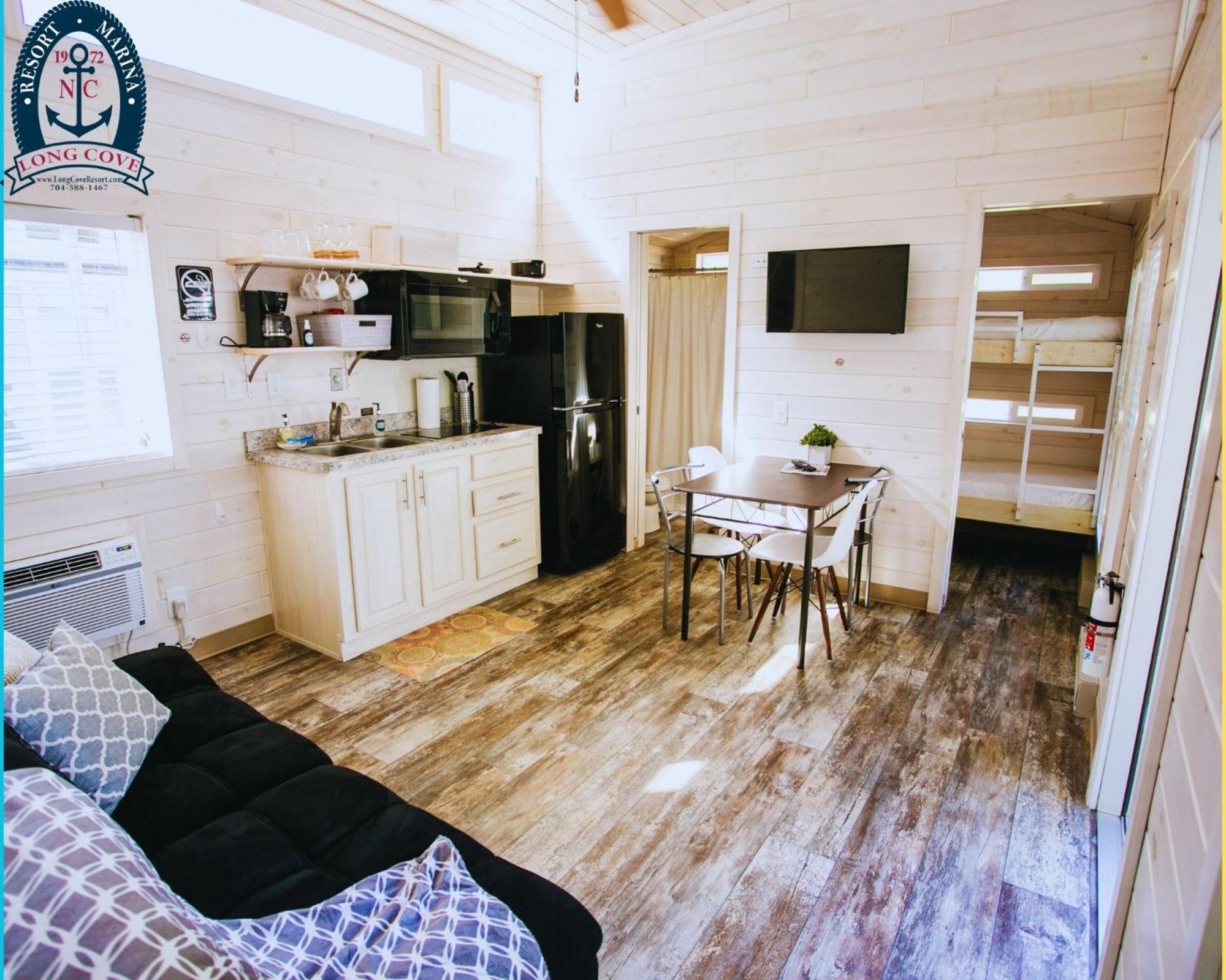 Deluxe Family Room