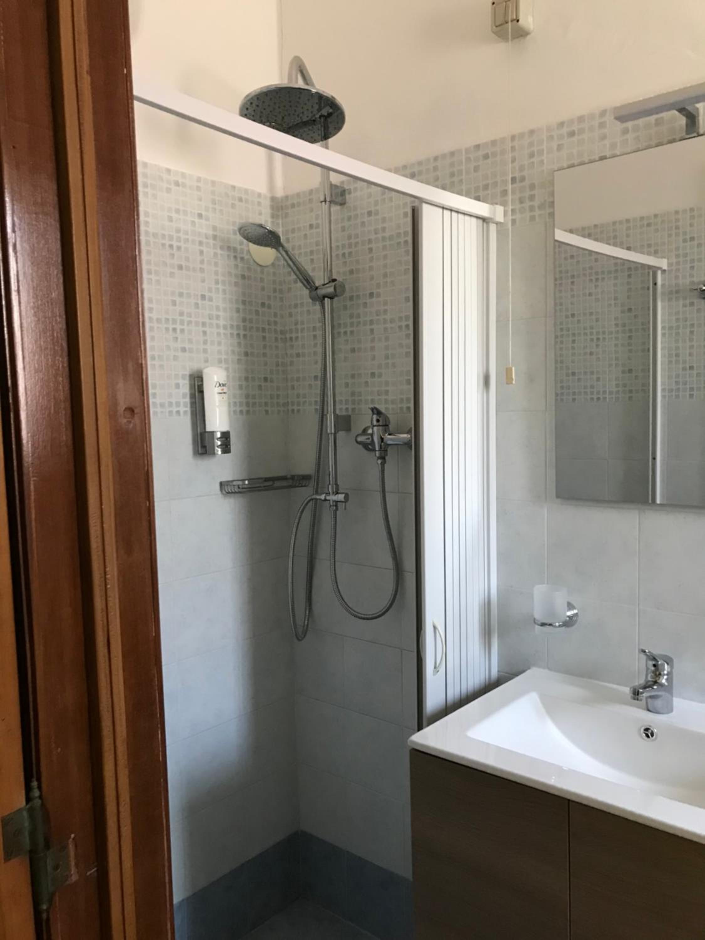 Double Room - Photo 31
