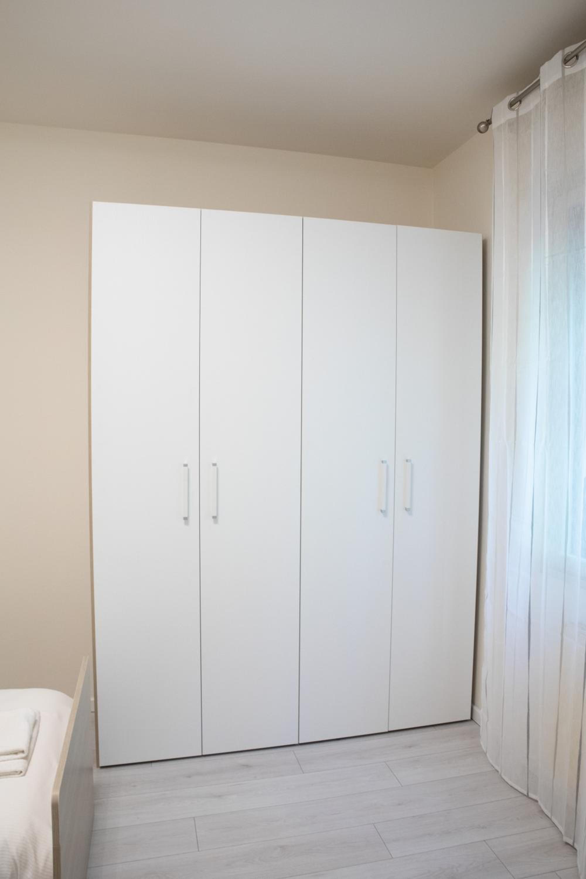 Three-Bedroom Apartment photo 2