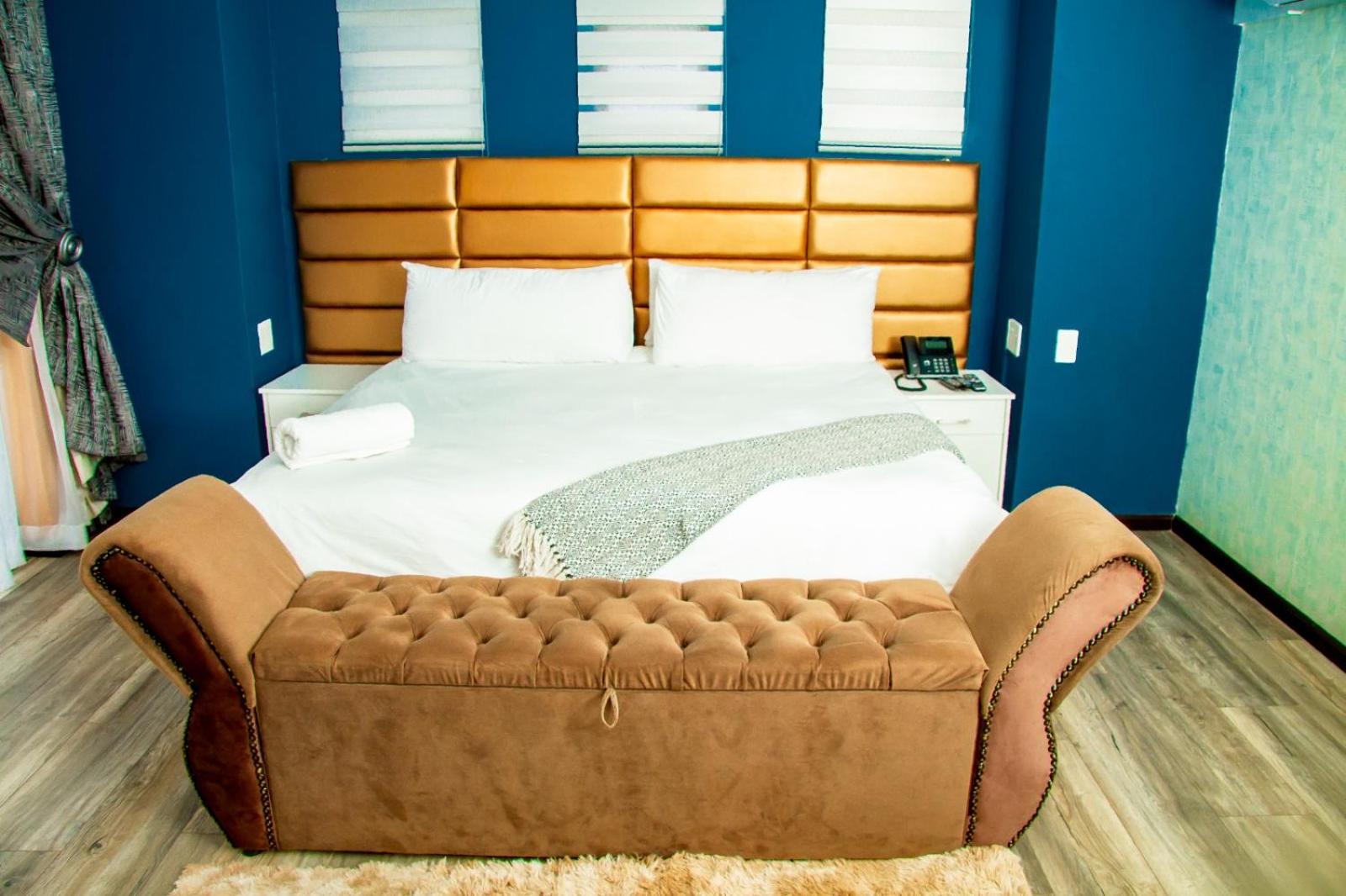 Double Room - Photo 1