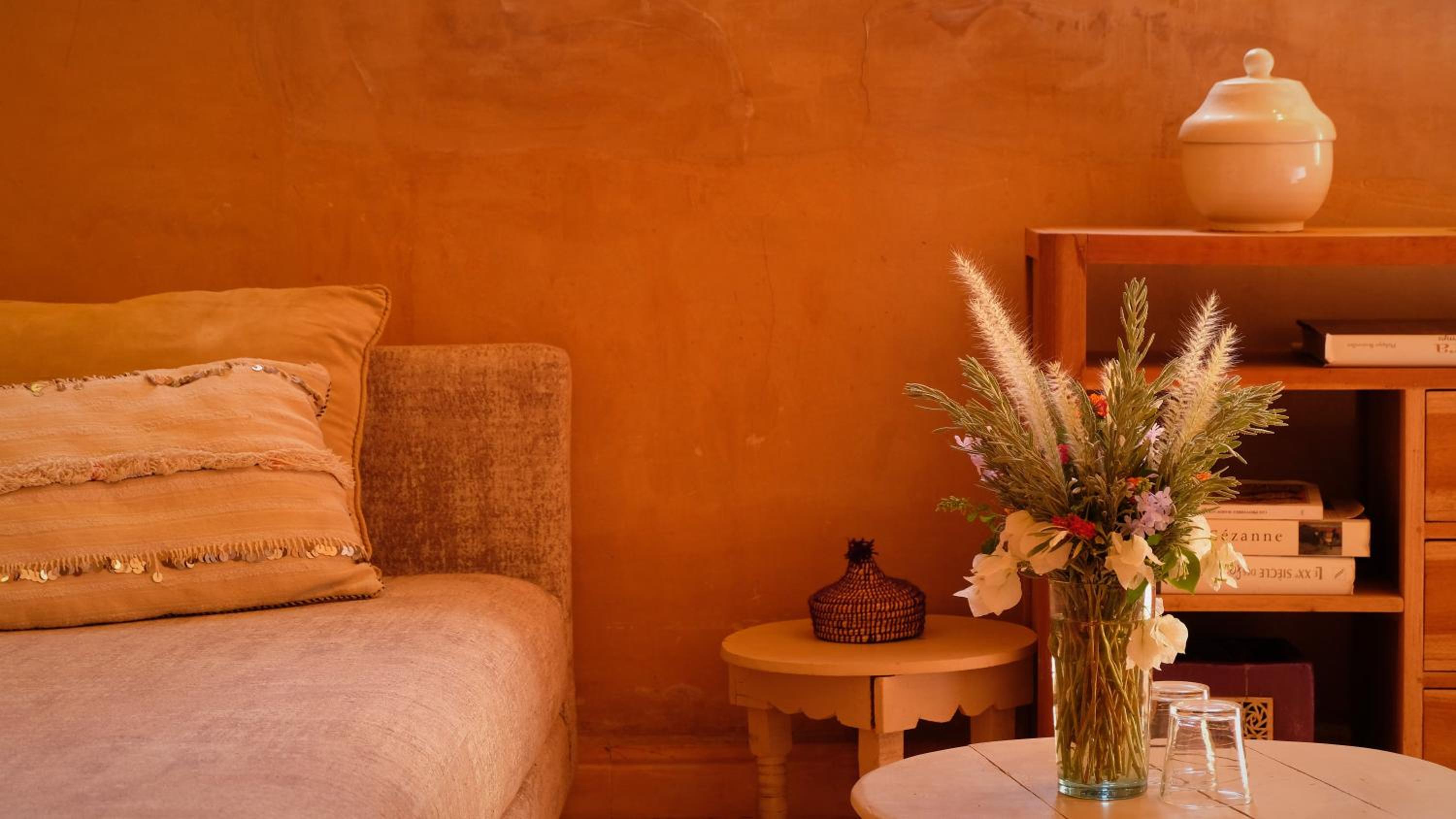 Double Room with Private Bathroom - Photo 12