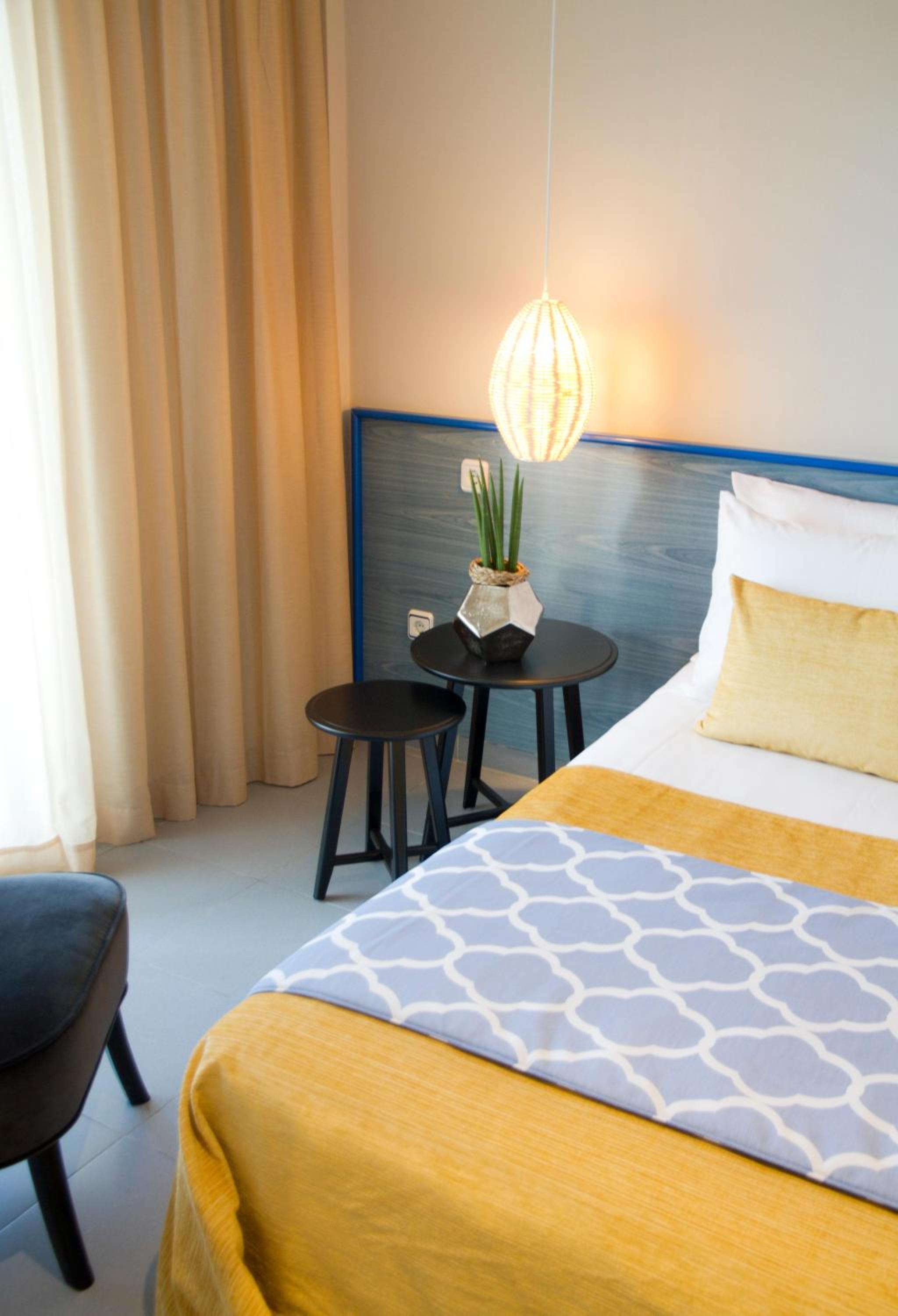 Twin Room - Photo 7