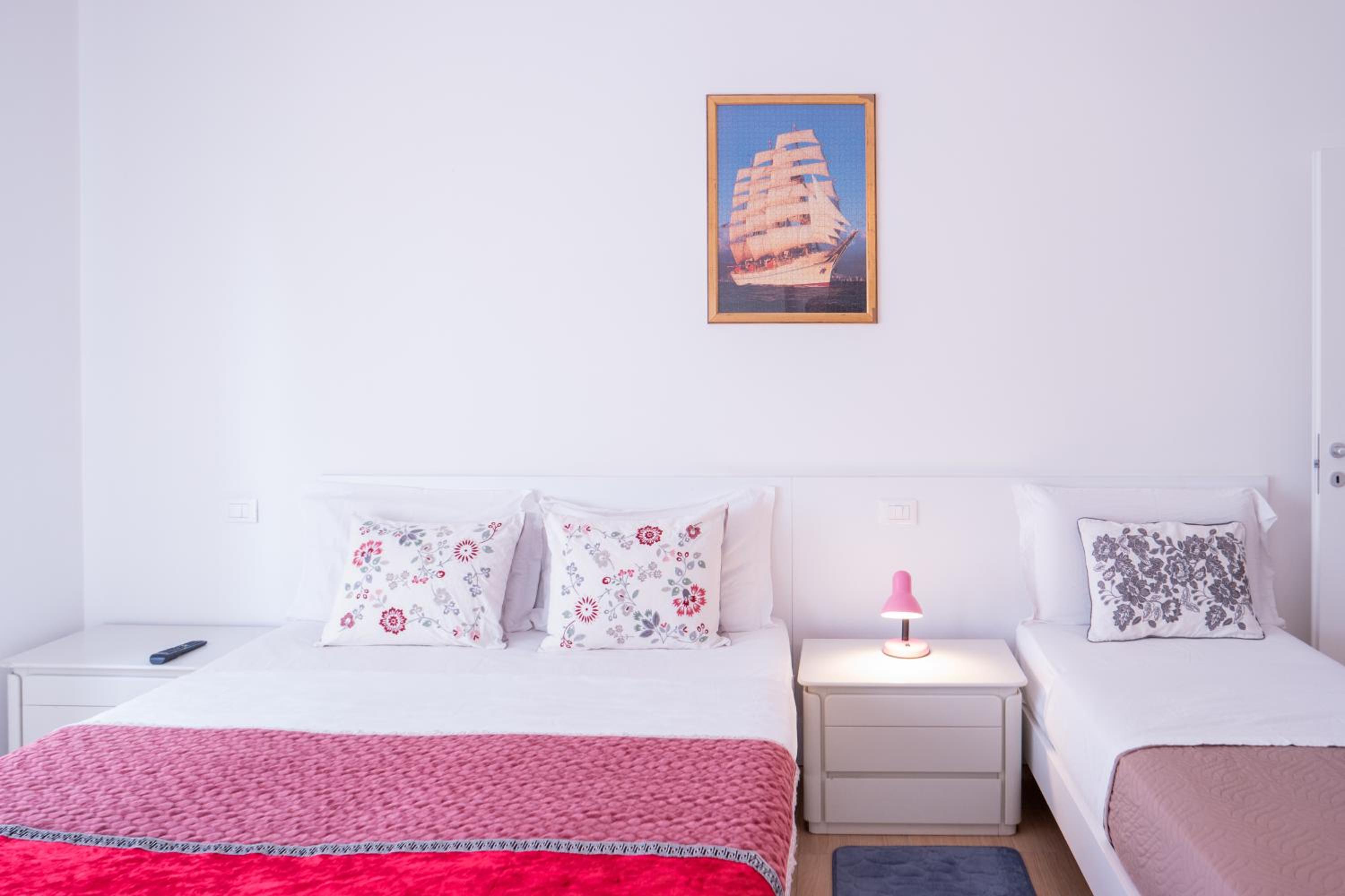 Deluxe Triple Room - Photo 3