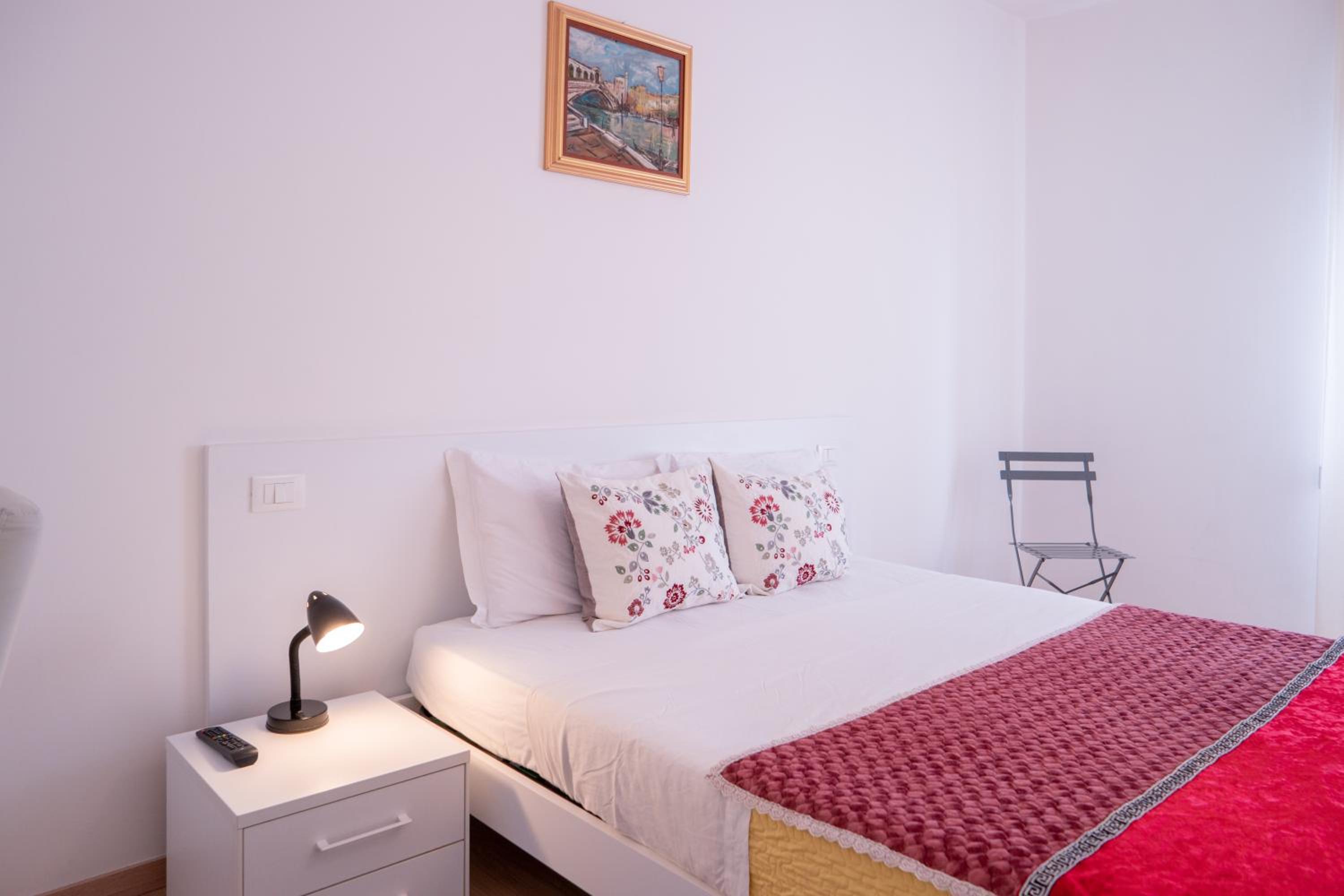 Deluxe Double Room - Photo 7