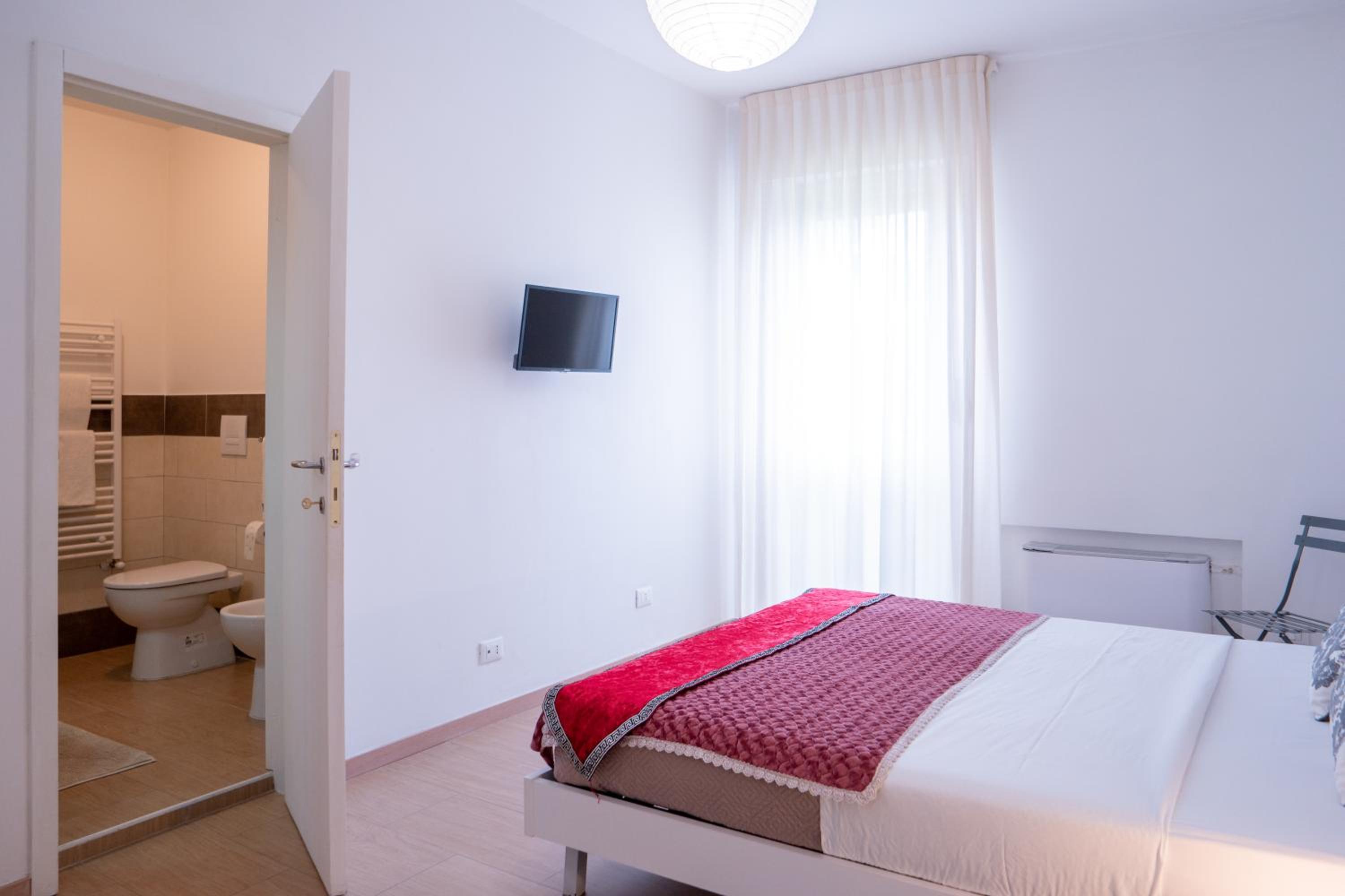 Deluxe Triple Room - Photo 6
