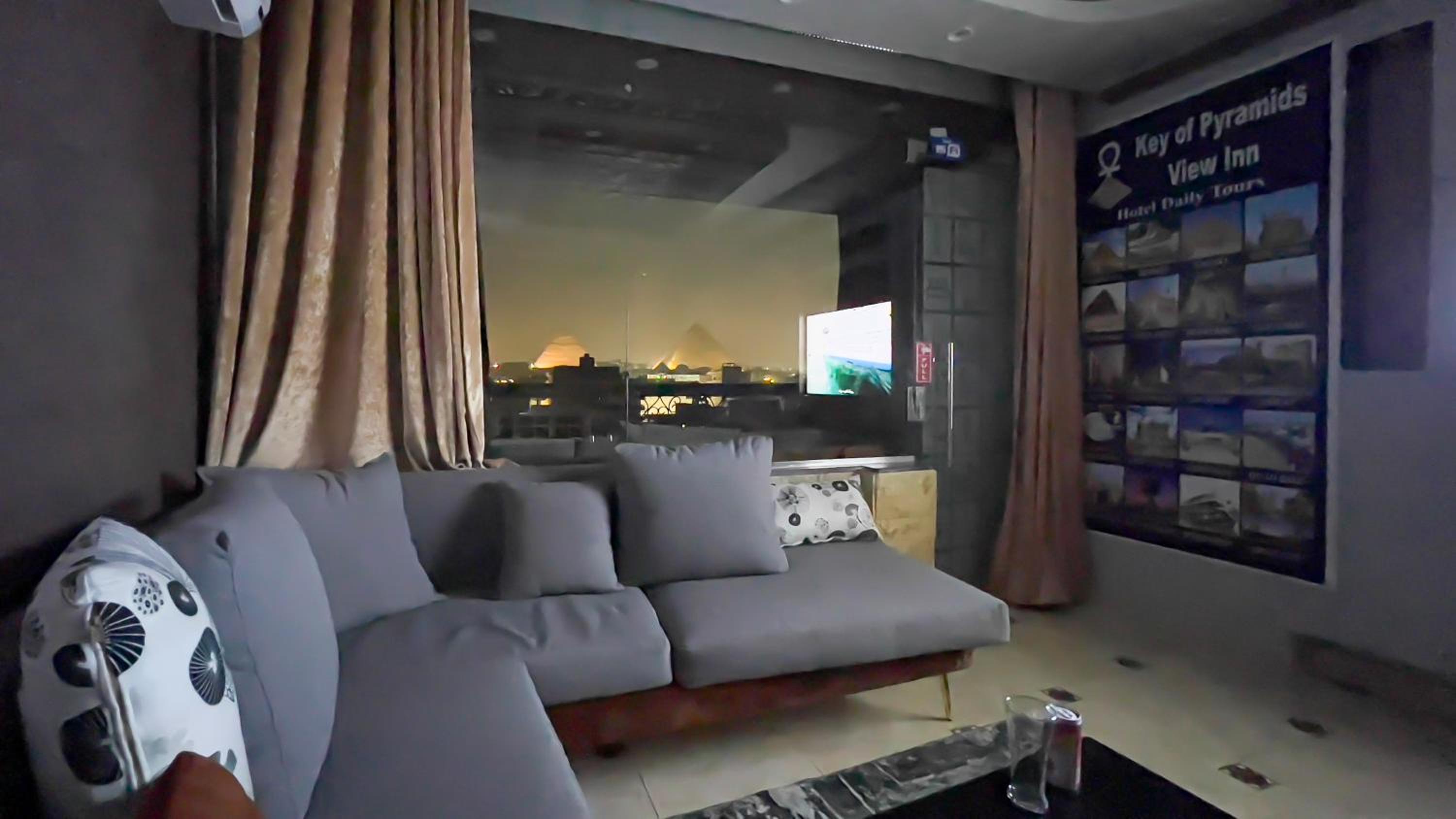 Three-Bedroom Deluxe Apartment