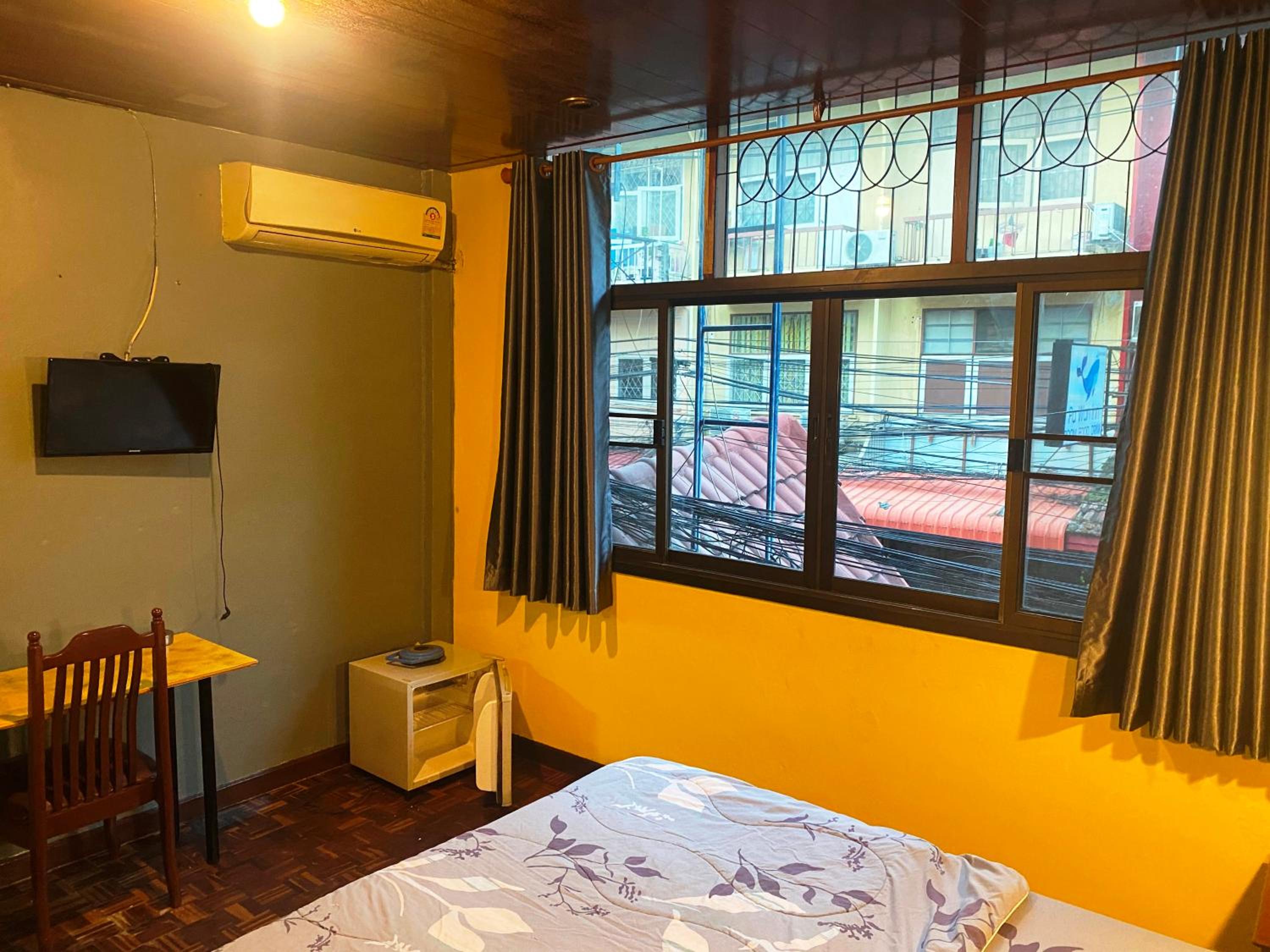 Standard Double Room - Photo 5