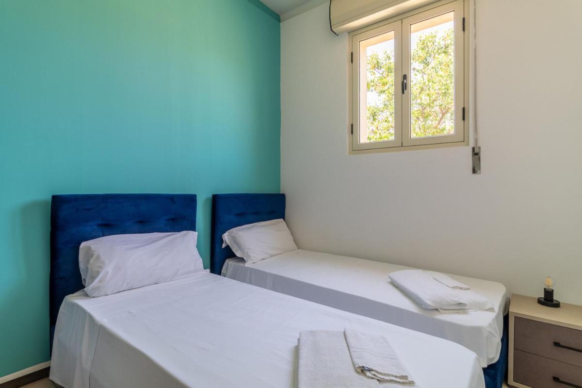 Apartment with Sea View photo 2