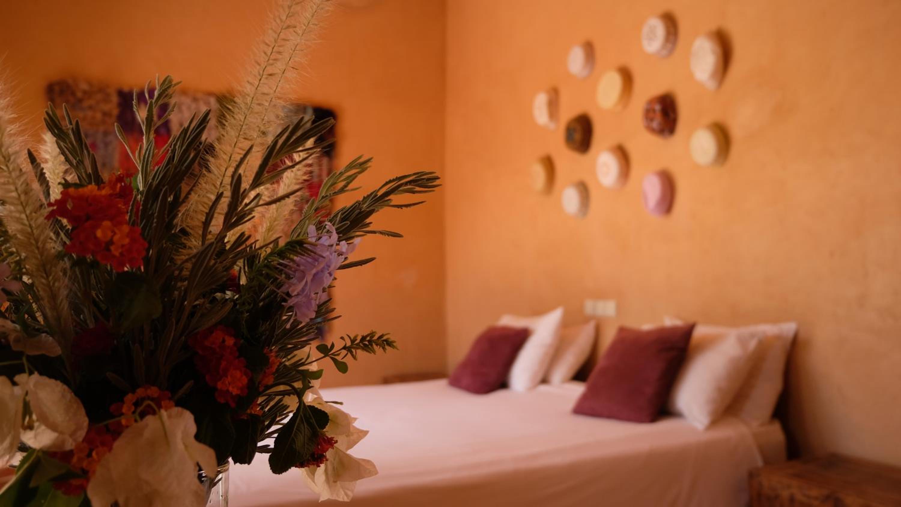 Double Room with Private Bathroom - Photo 7