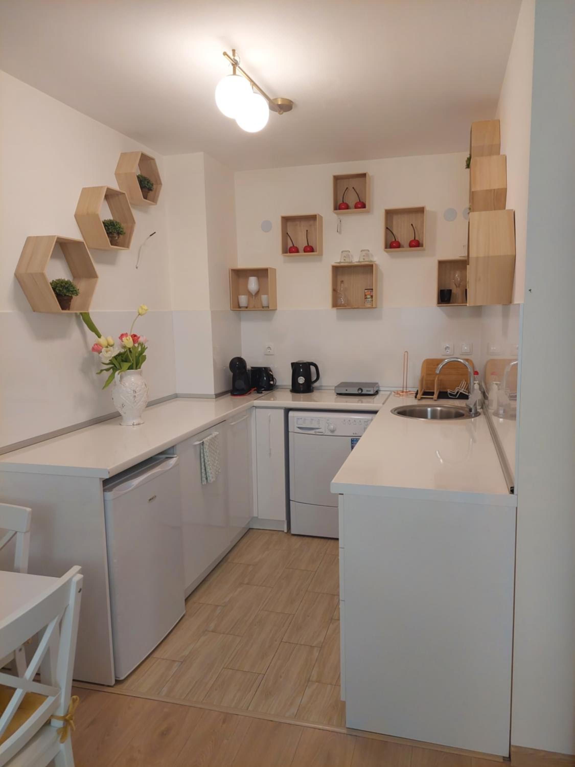 One-Bedroom Apartment - Photo 66