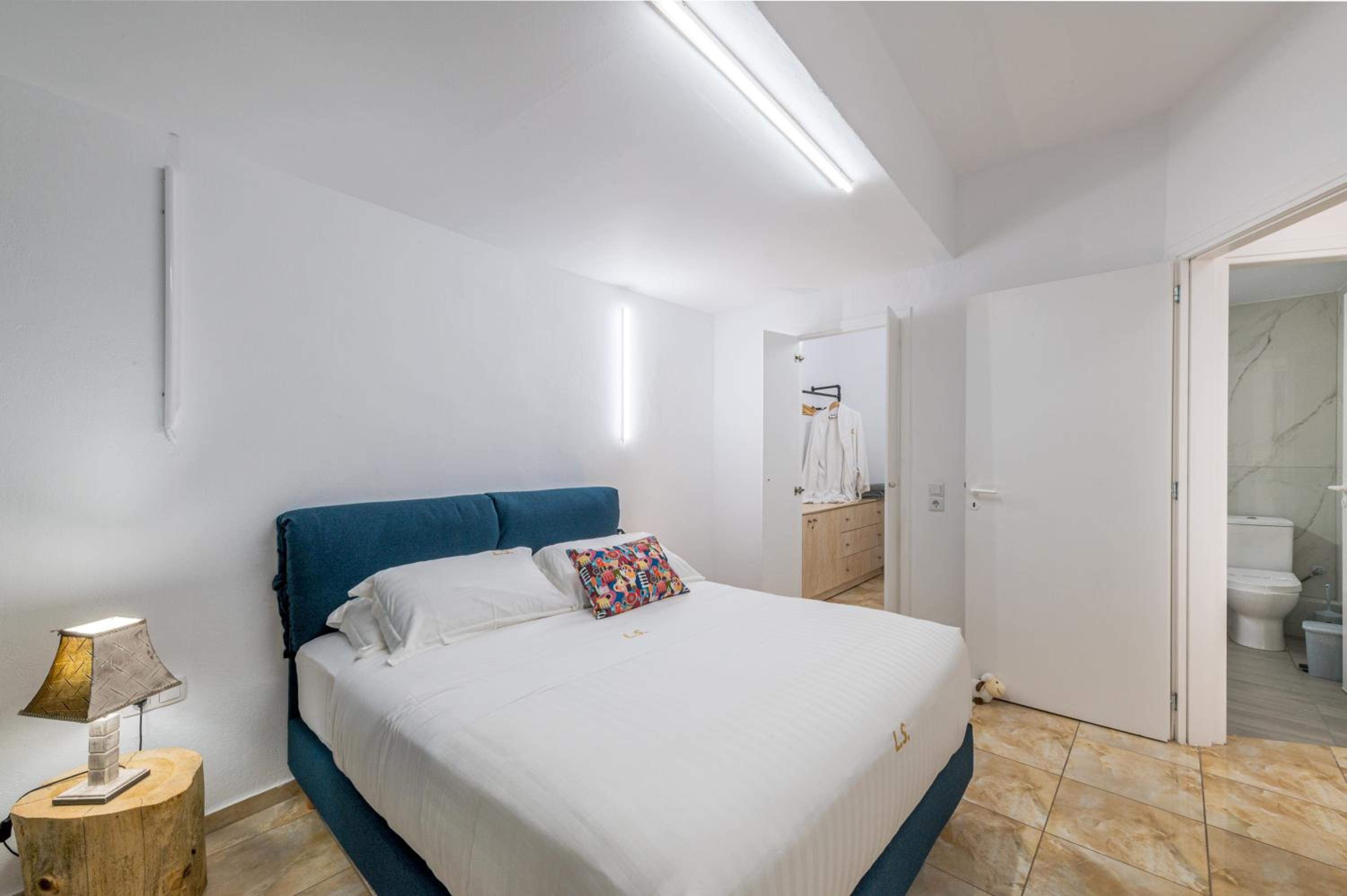 One-Bedroom Suite photo 3