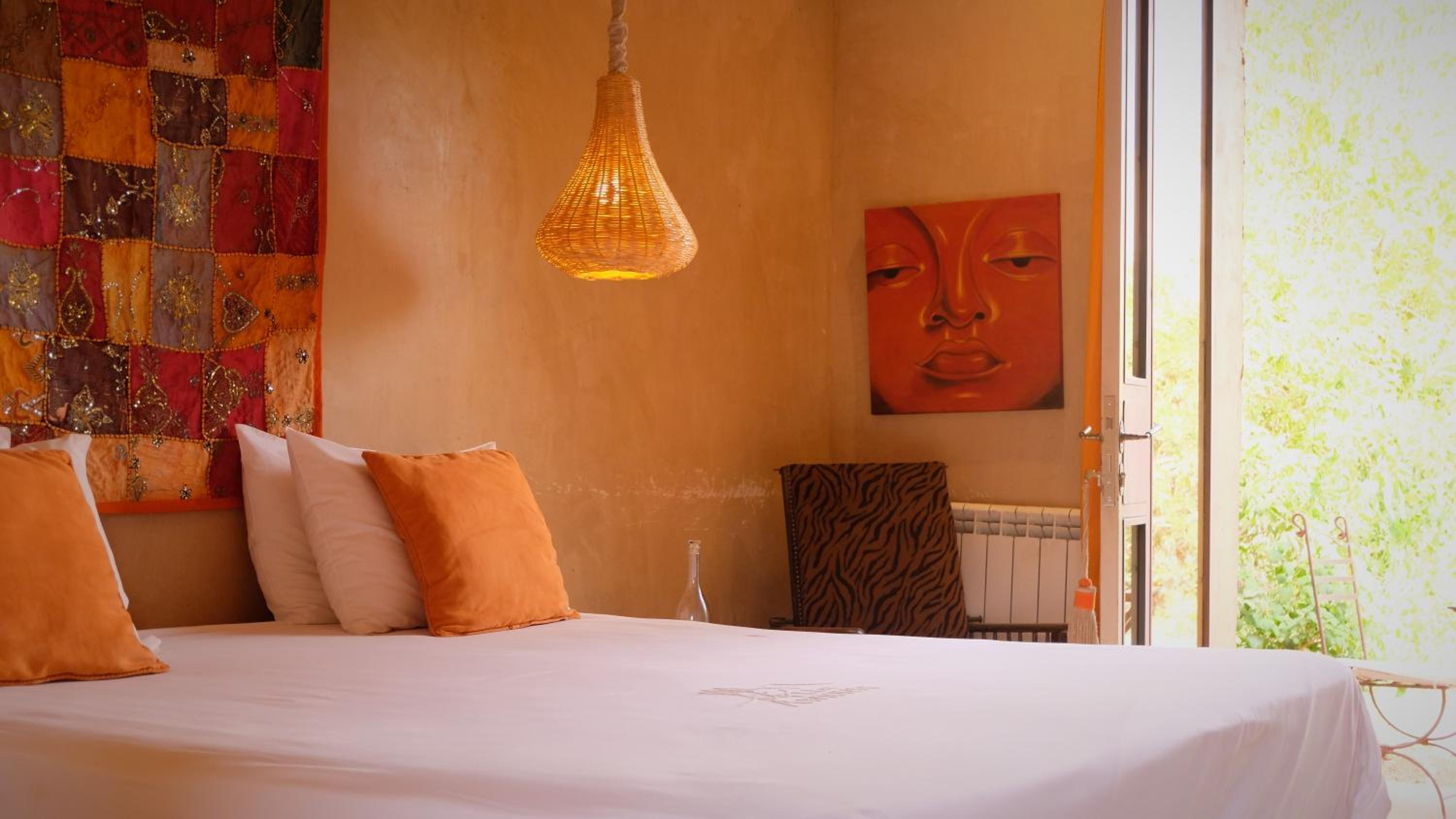 Deluxe Suite - Photo 10