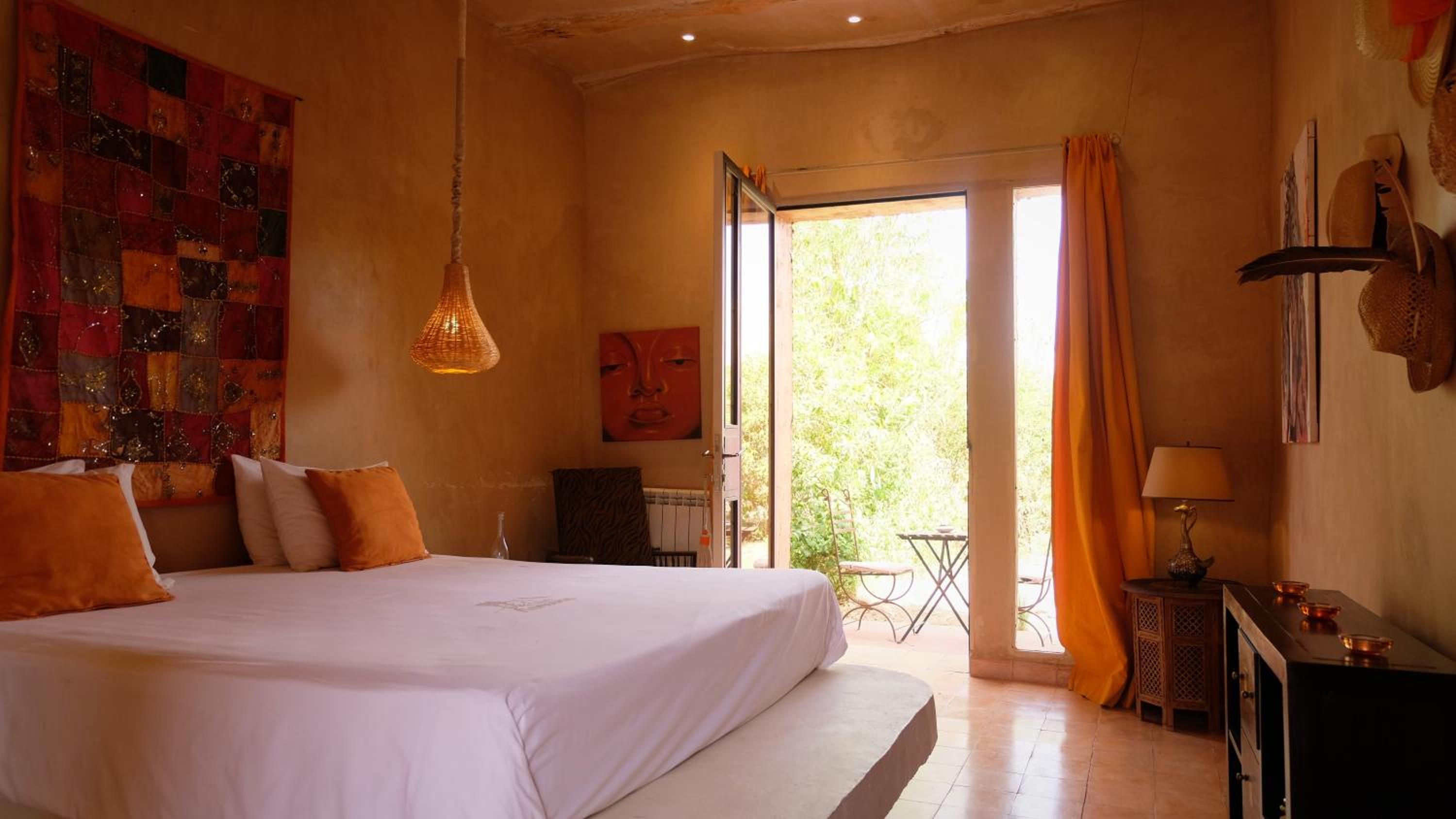 Deluxe Suite - Photo 9
