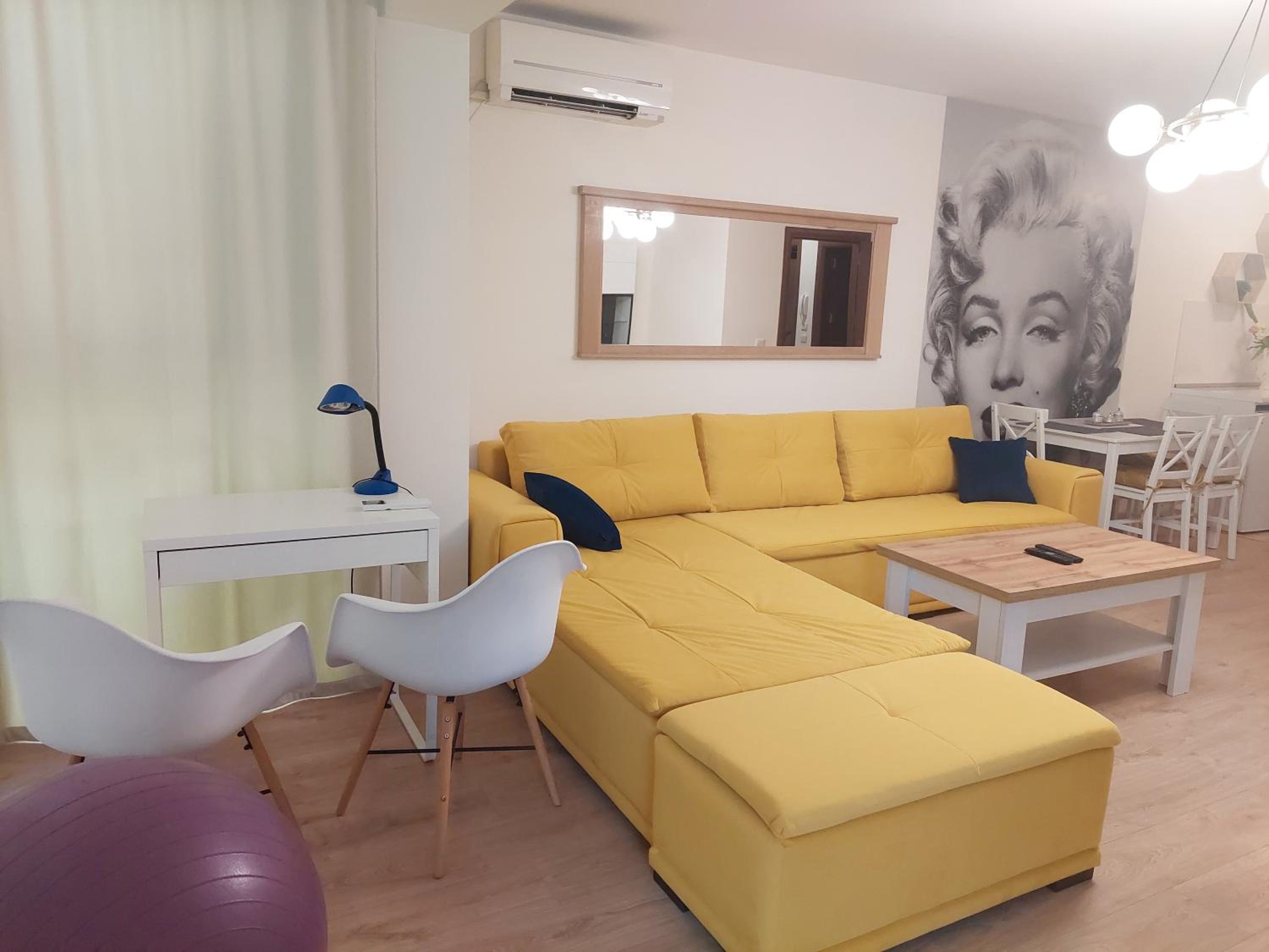 One-Bedroom Apartment - Photo 70