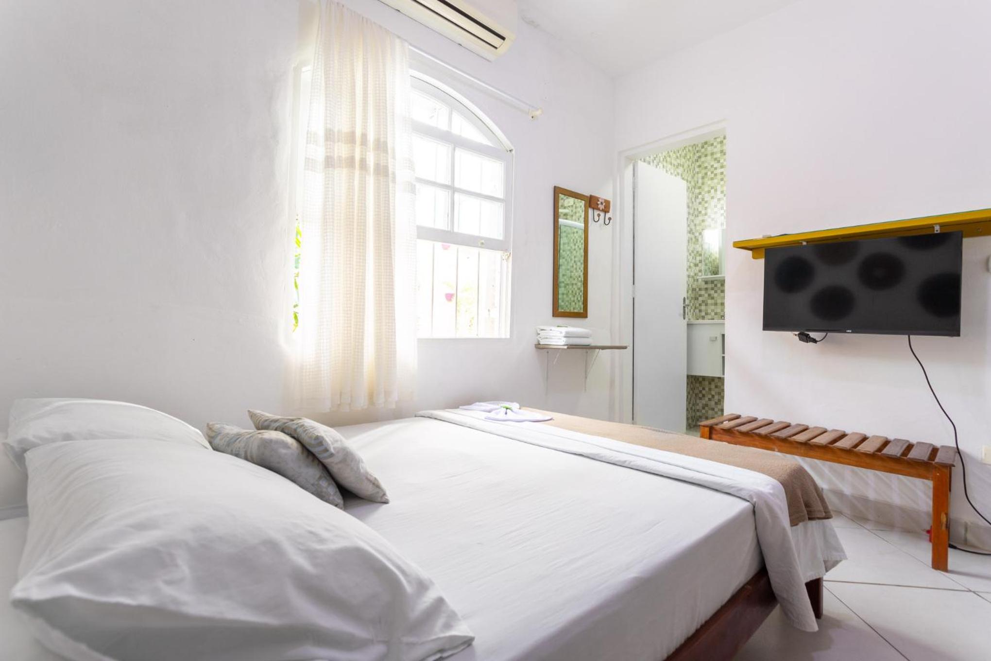 Economy Triple Room - Photo 6