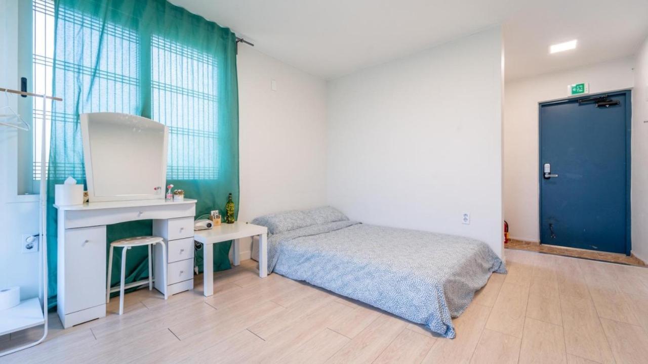 Double Room - Photo 4