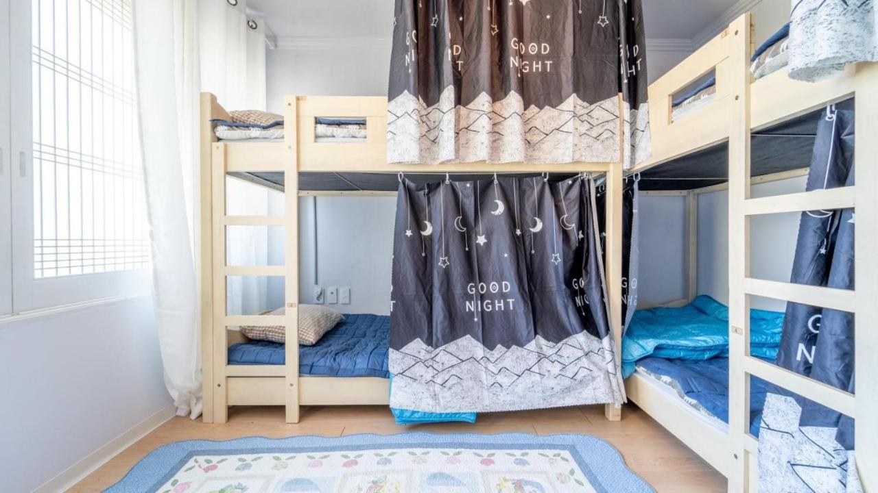 Bed In 4-Bed Male Dormitory Room - Photo 1