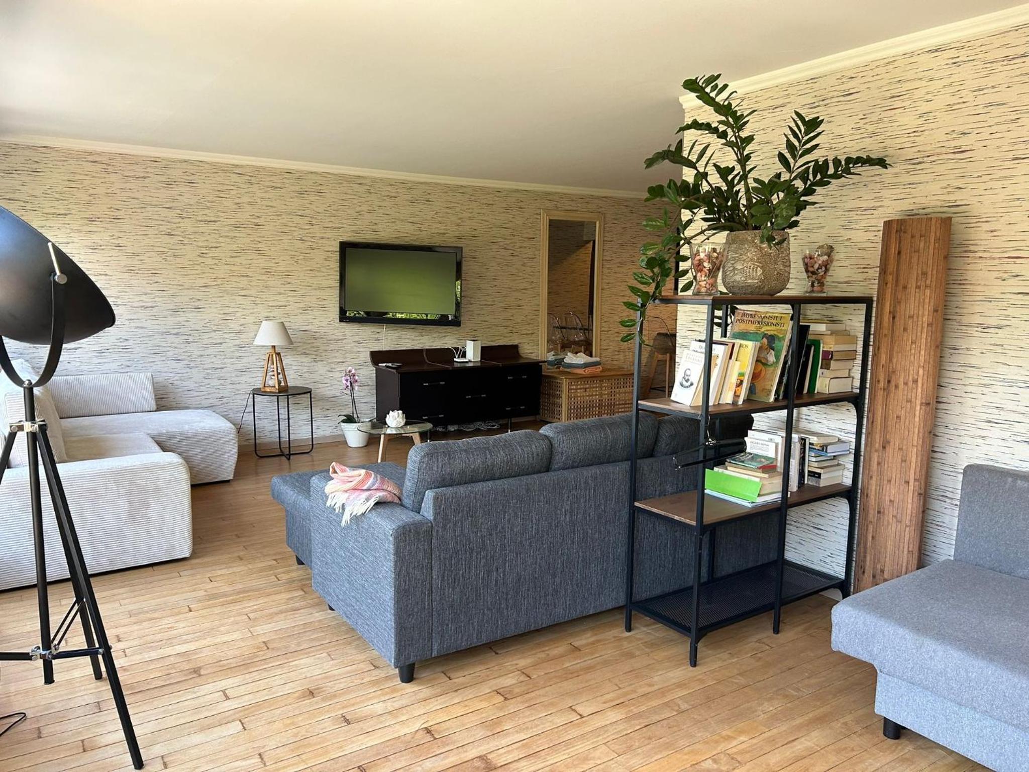Three-Bedroom Apartment photo 1