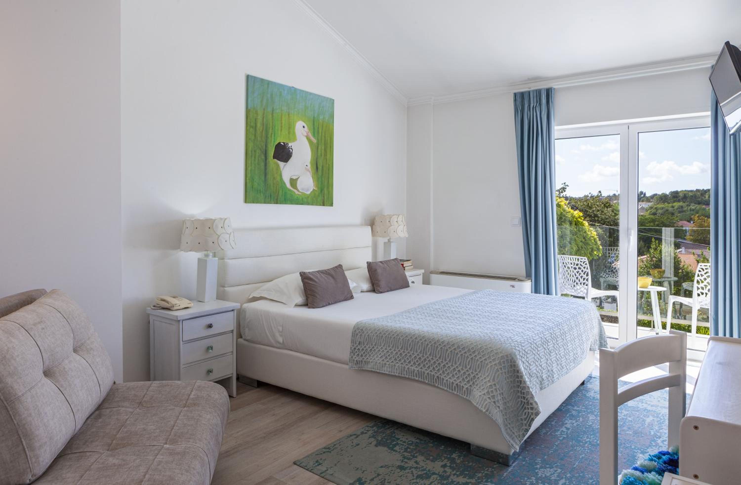 Superior Double Room with Balcony and Monastery View - Photo 12