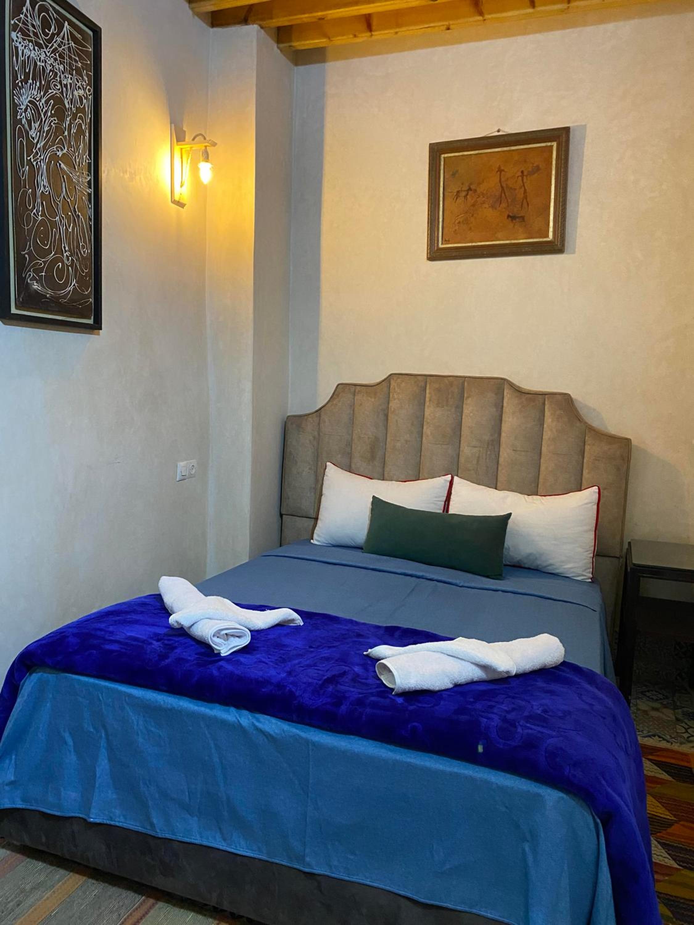 Double Room with Private Bathroom photo 2