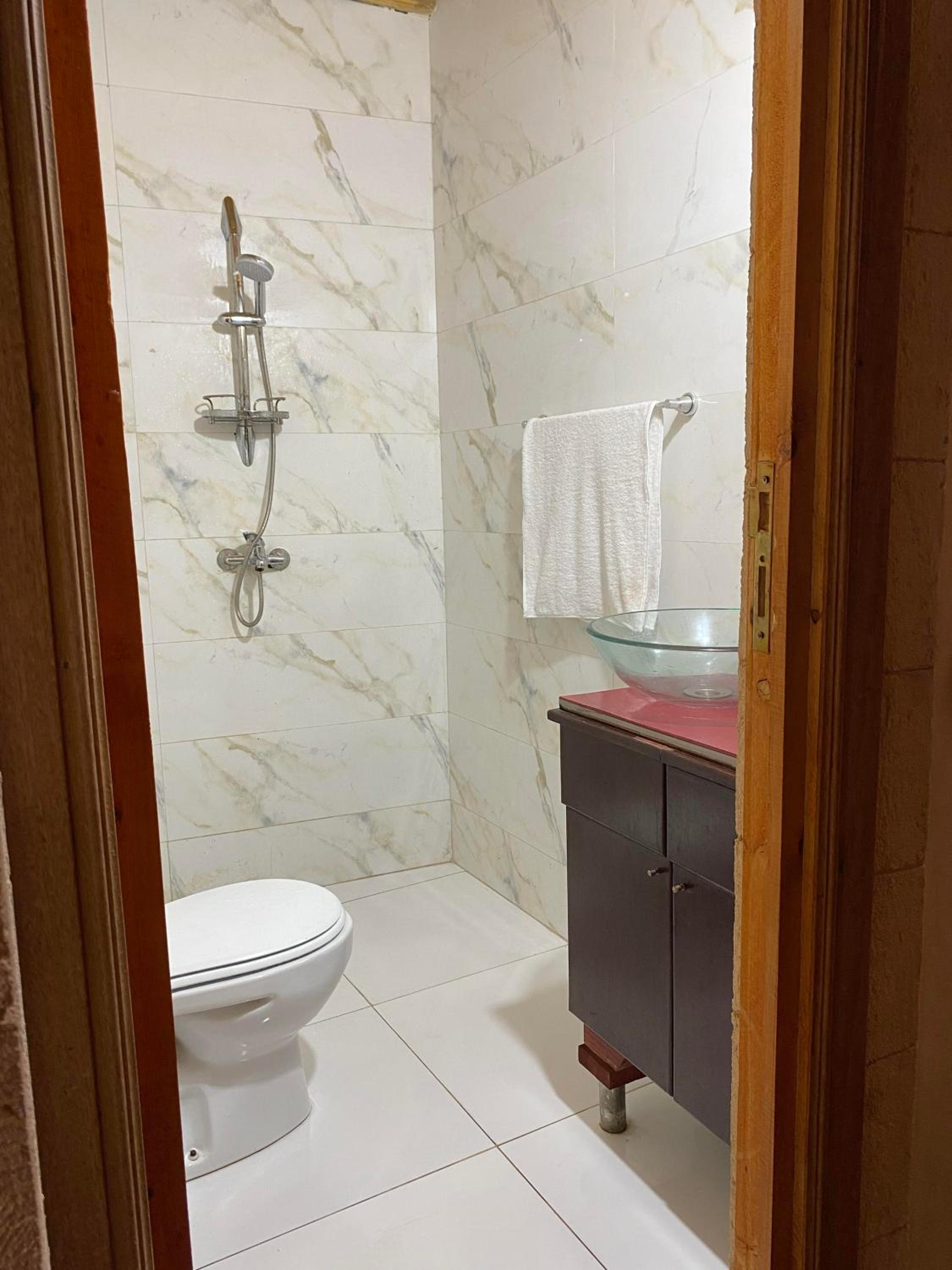 Double Room with Private Bathroom photo 3