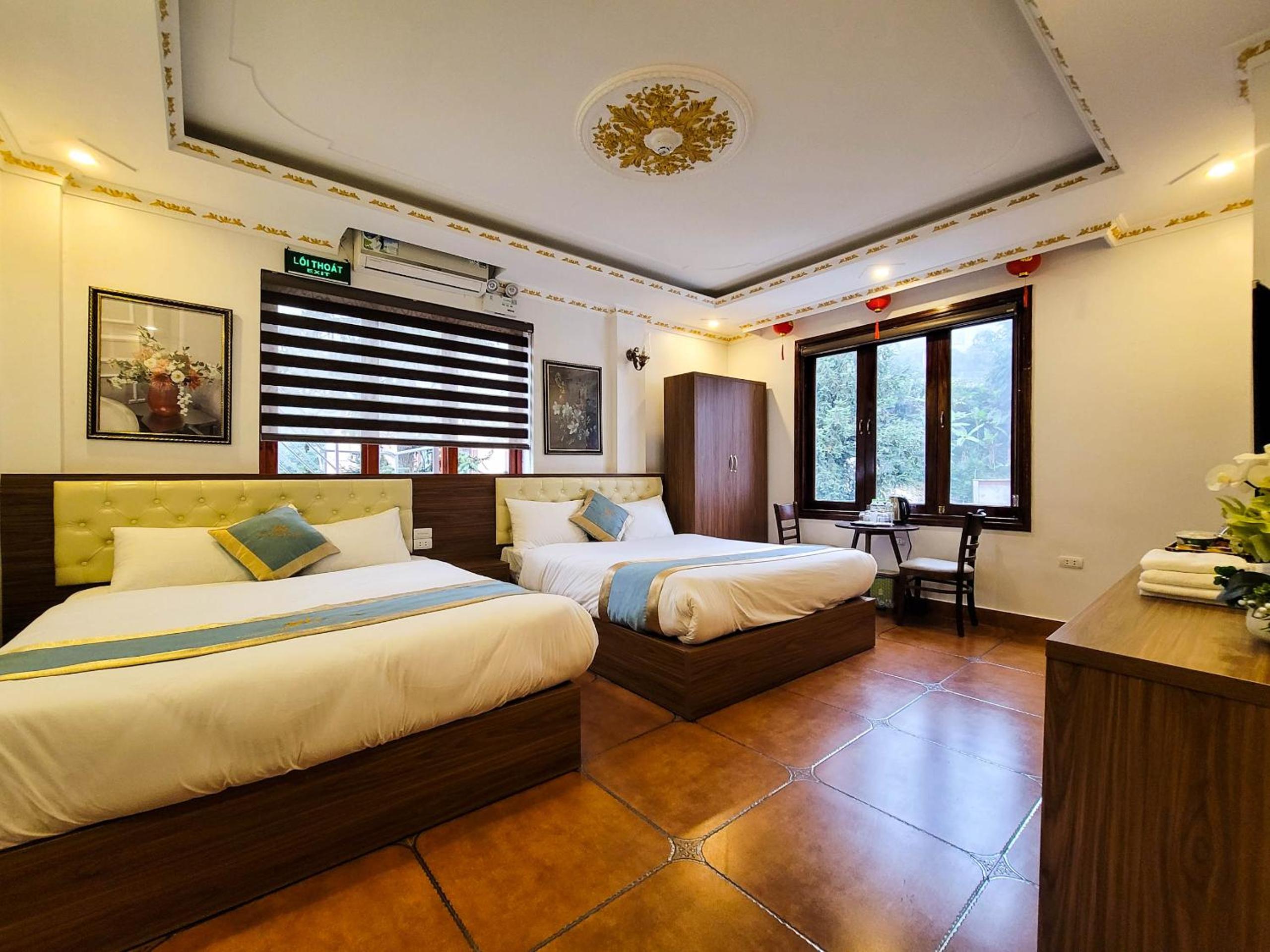 Deluxe Family Room