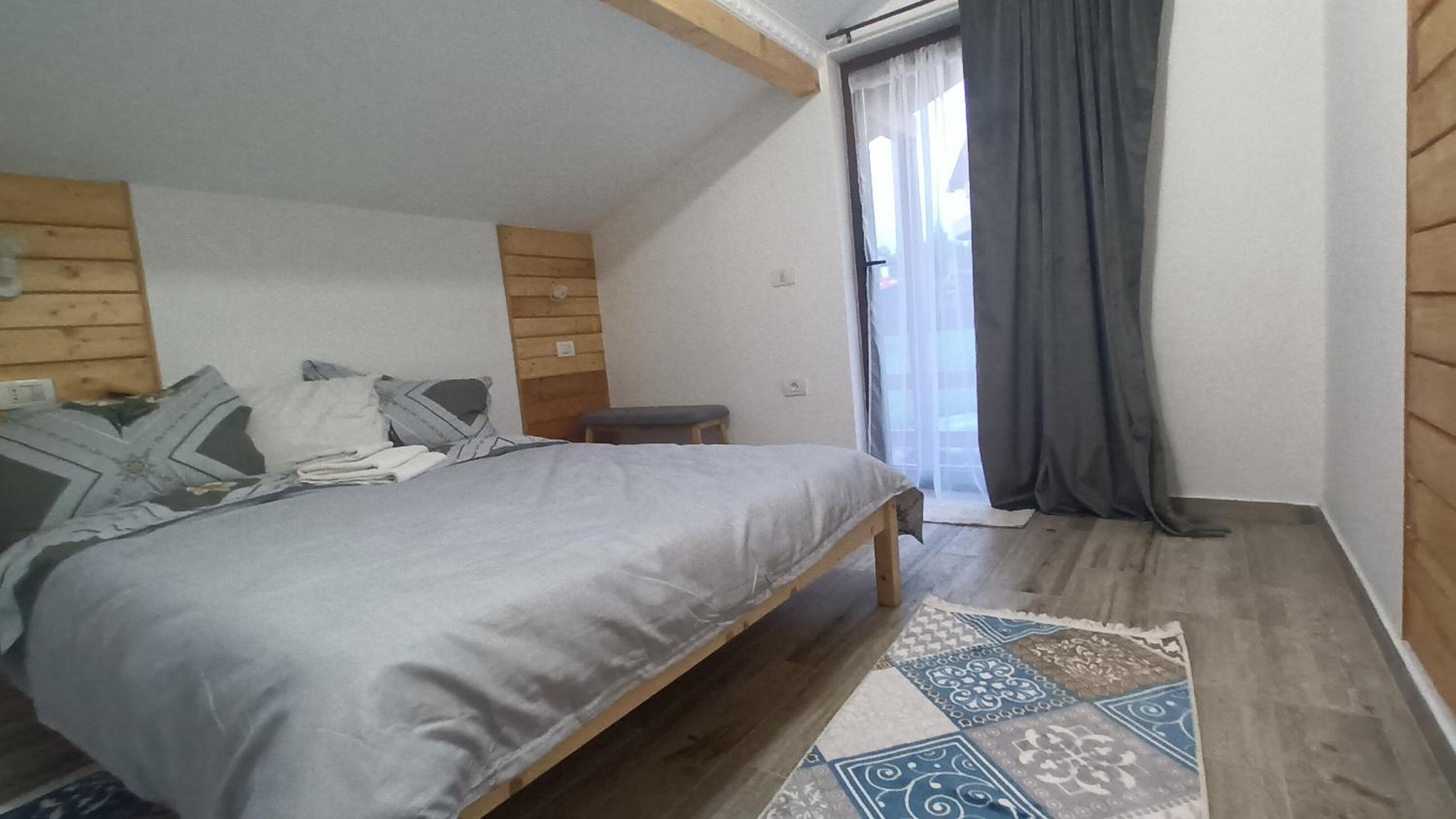 Three-Bedroom House photo 3