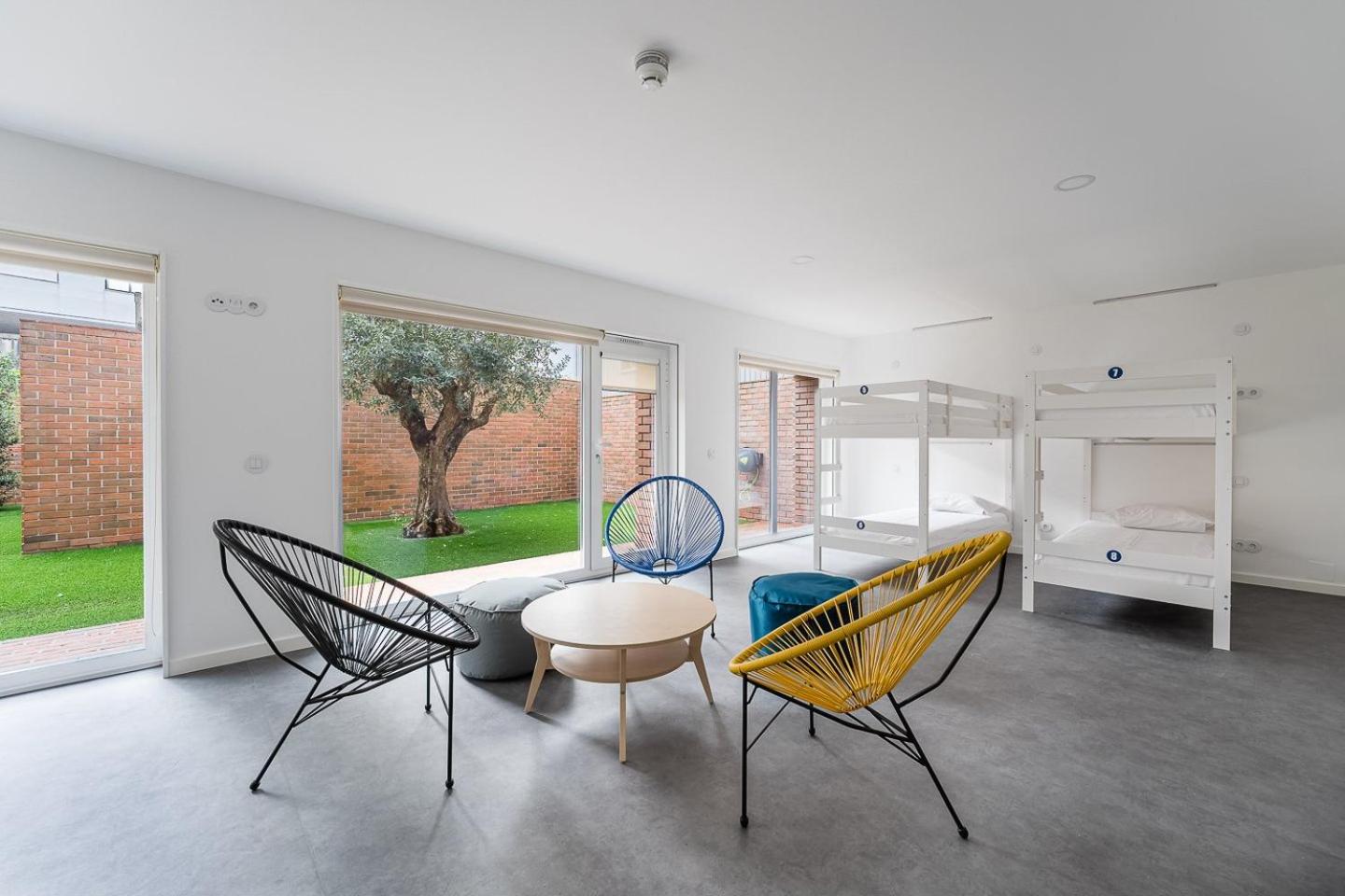One-Bedroom Apartment With Garden