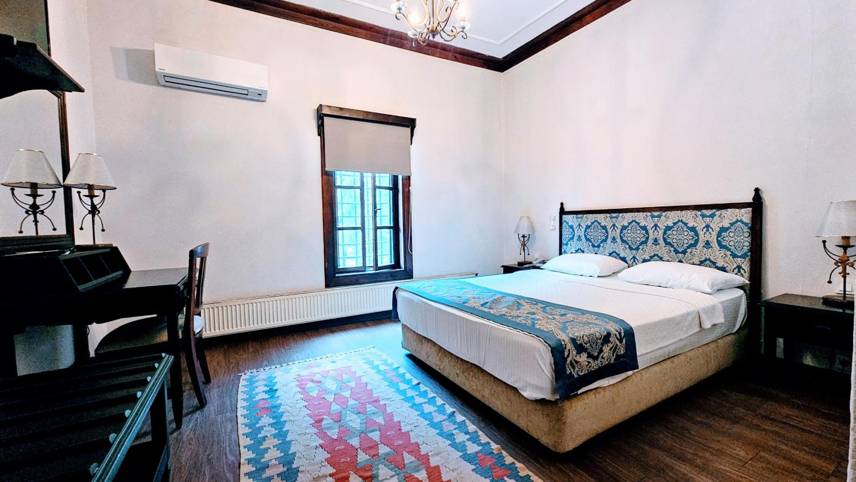 Standard King Room photo 3