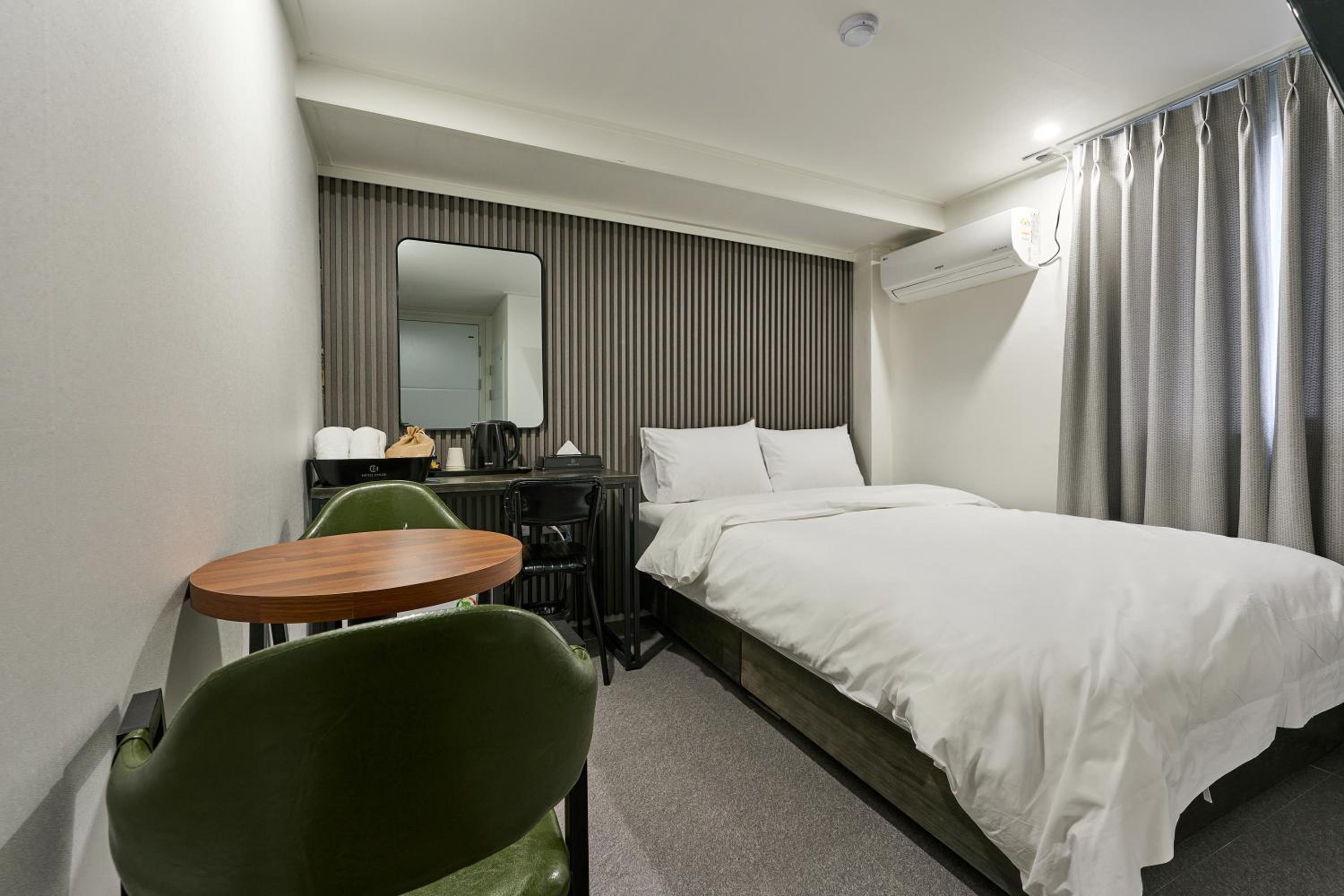 Standard Double Room - Photo 1