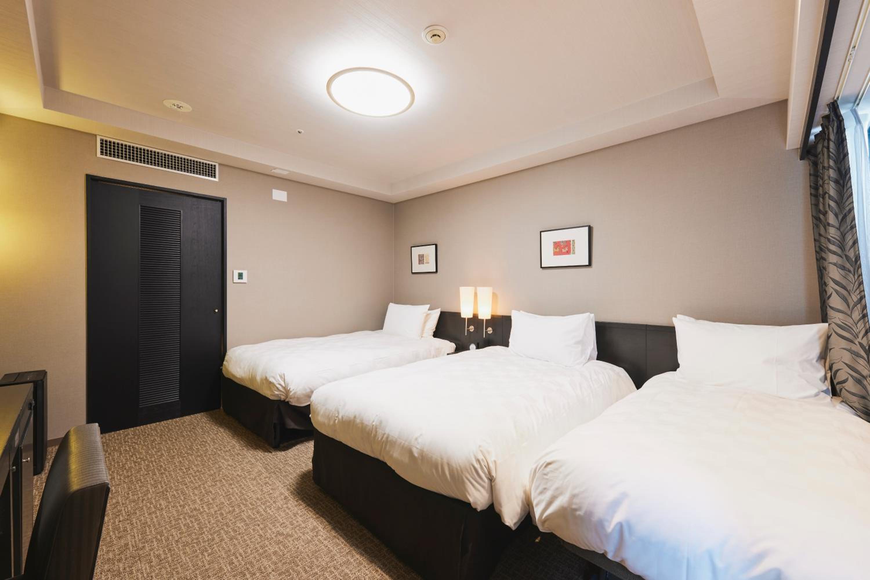 Triple Room - Non-Smoking